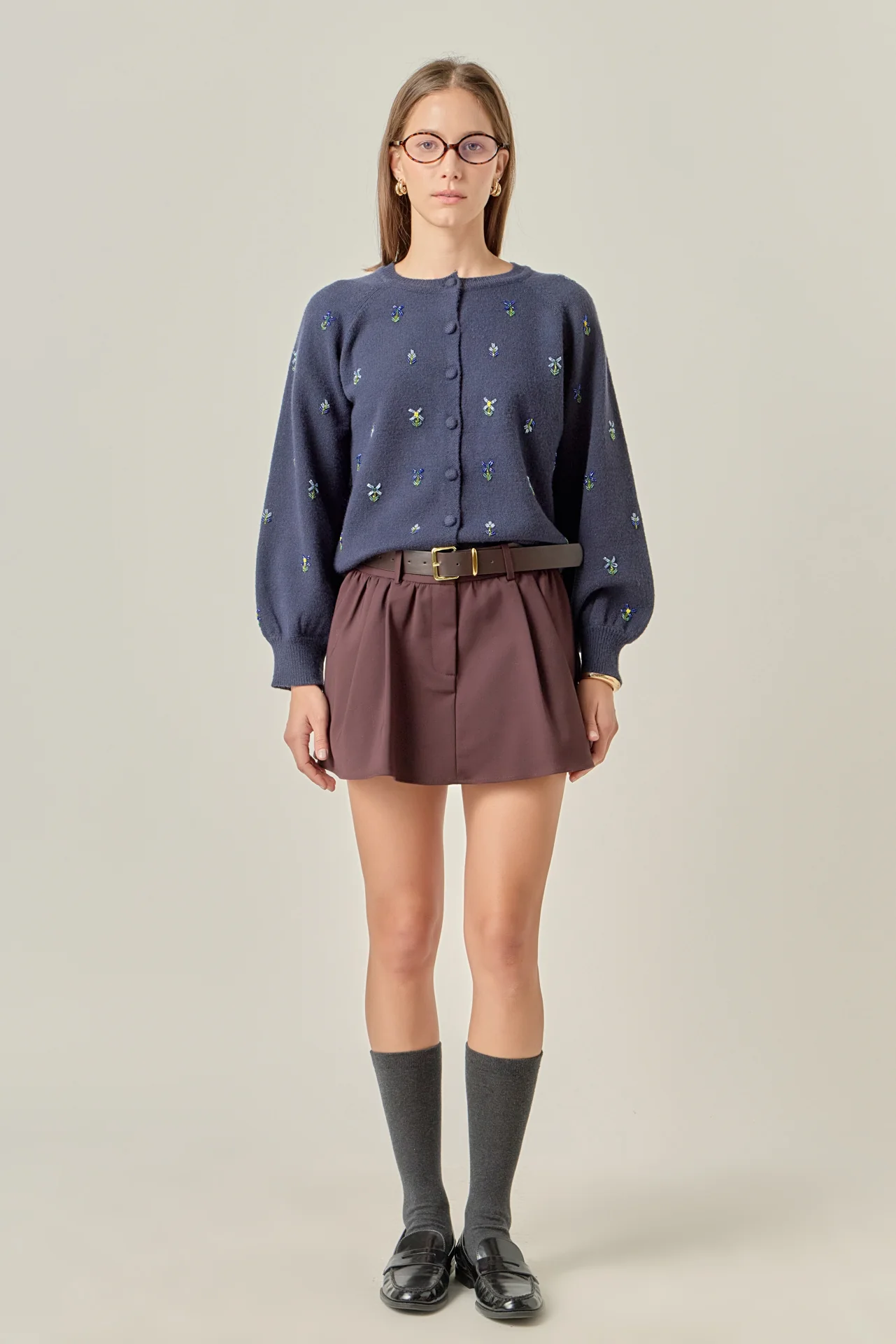 Beads Floral Round Neck Cardigan - Image 3