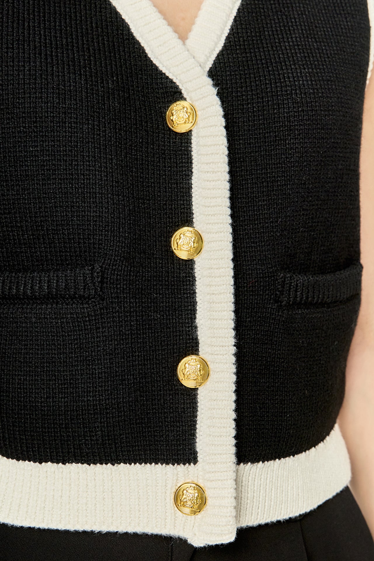 Linda Black and White Knit Vest - Image 3