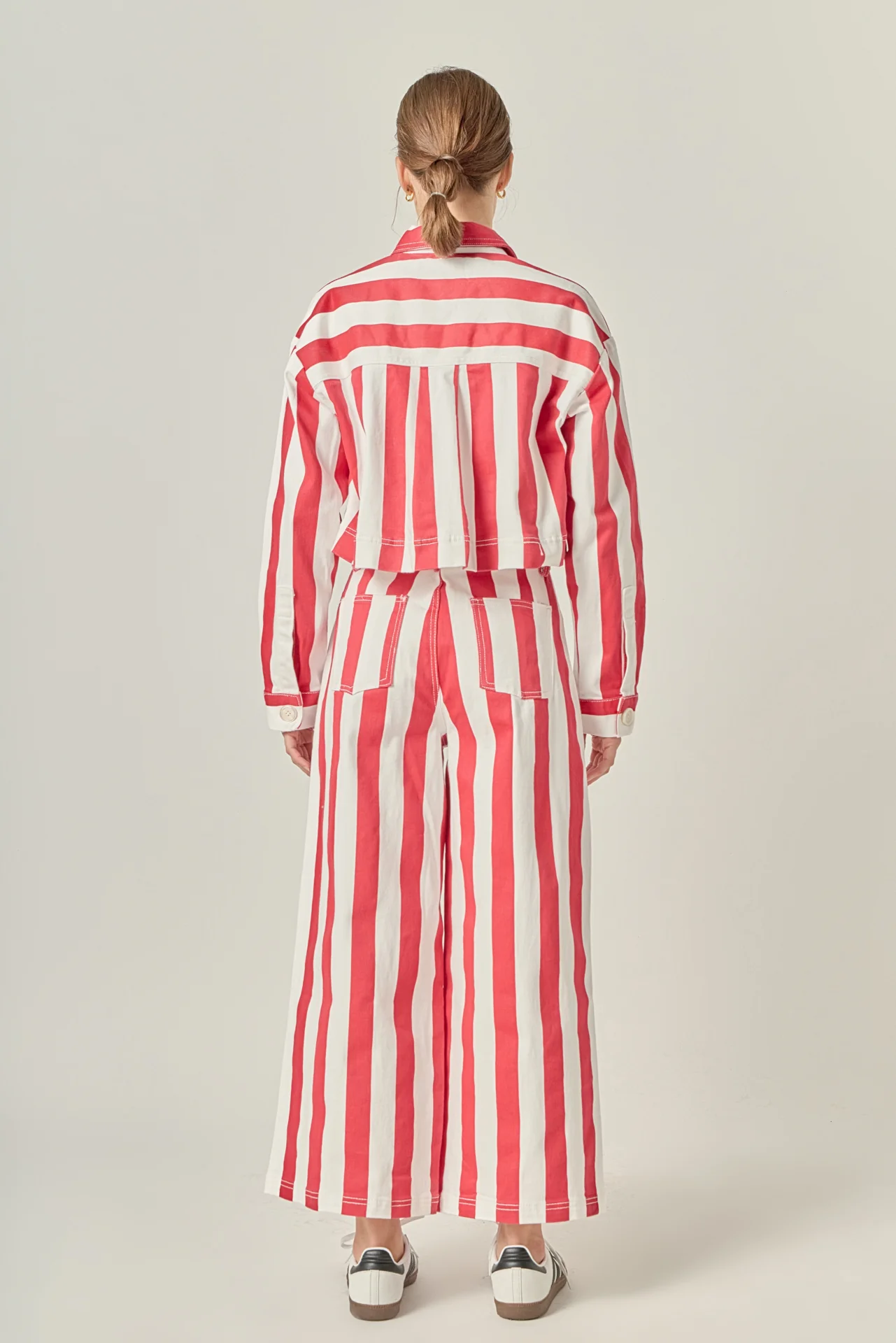 Cropped Bold Stripe Button-Up Shirt - Image 4