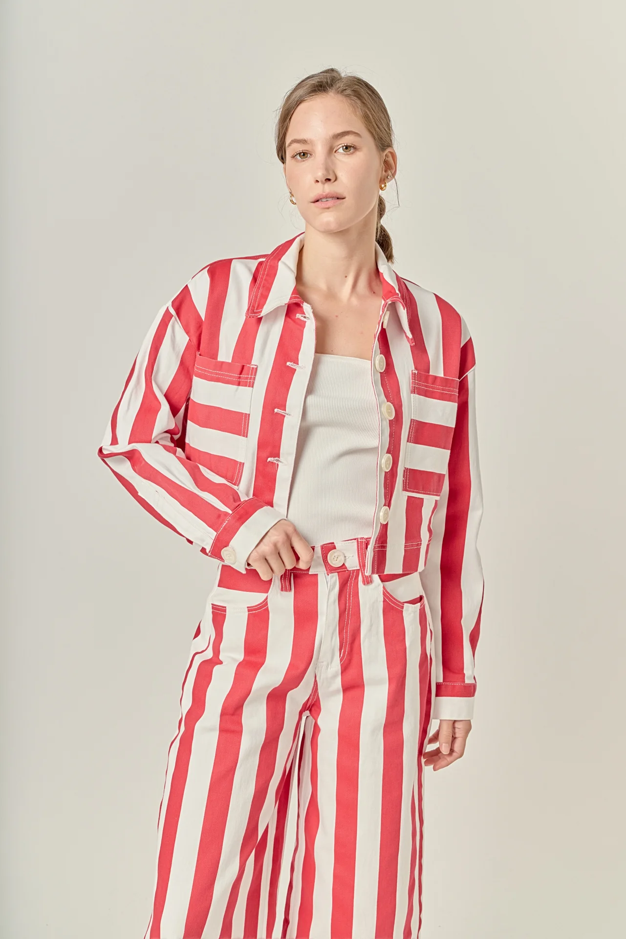 Cropped Bold Stripe Button-Up Shirt - Image 5