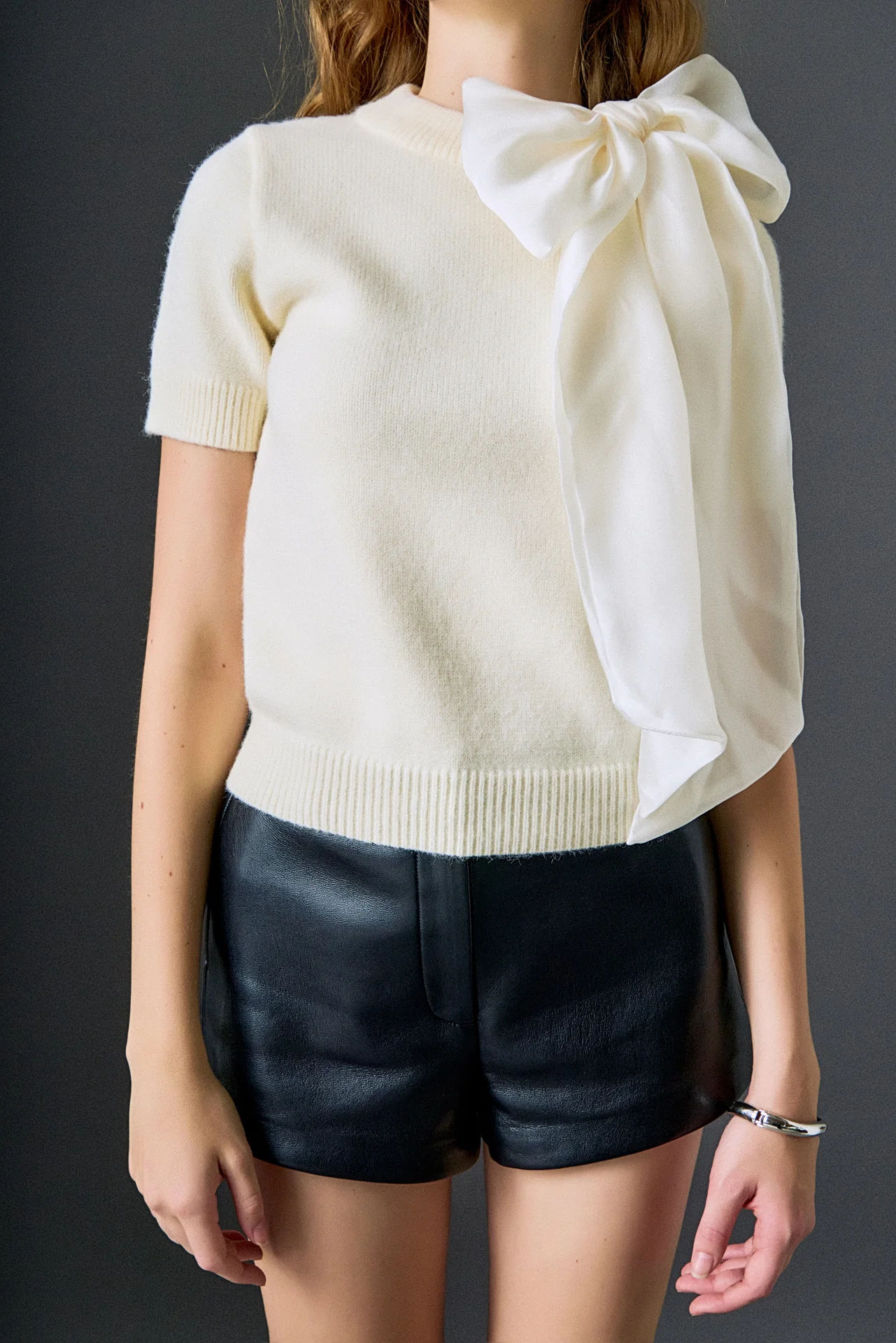 Bow Accent Puff Sleeve Knit Top - Image 2