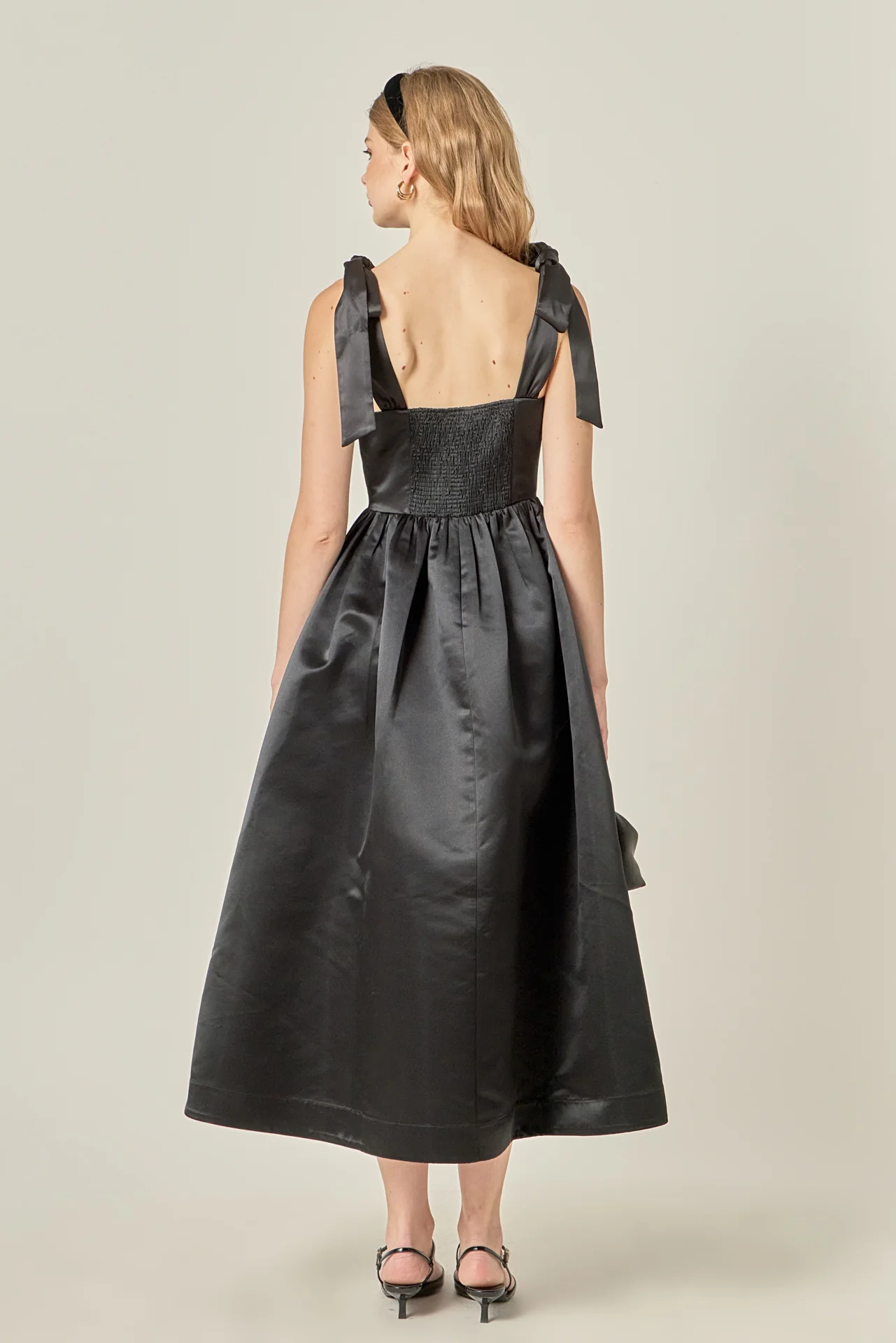 Bow Pointed Midi Dress - Image 4