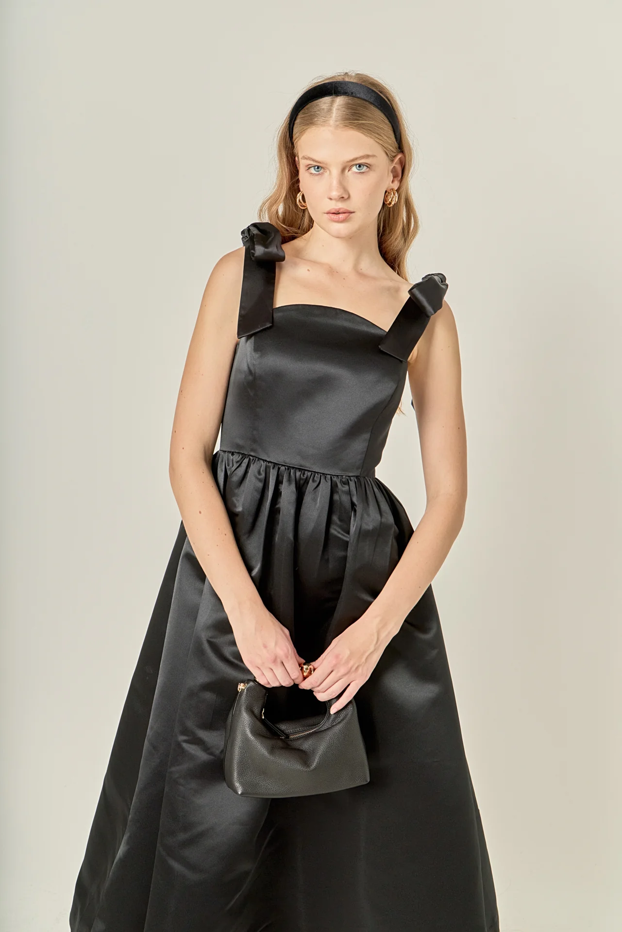 Bow Pointed Midi Dress - Image 5
