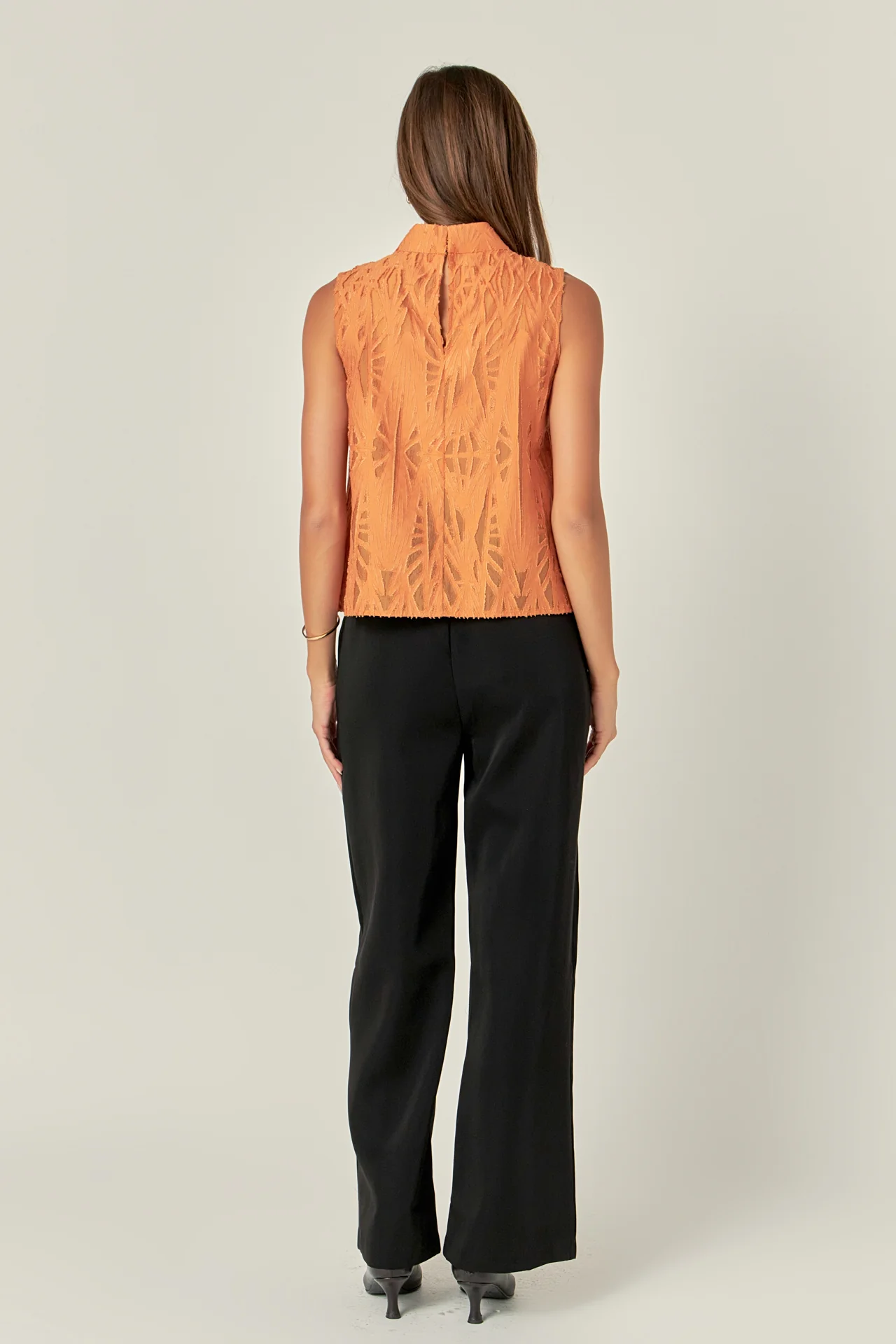 Burnout Pleated sleeveless Top - Image 4