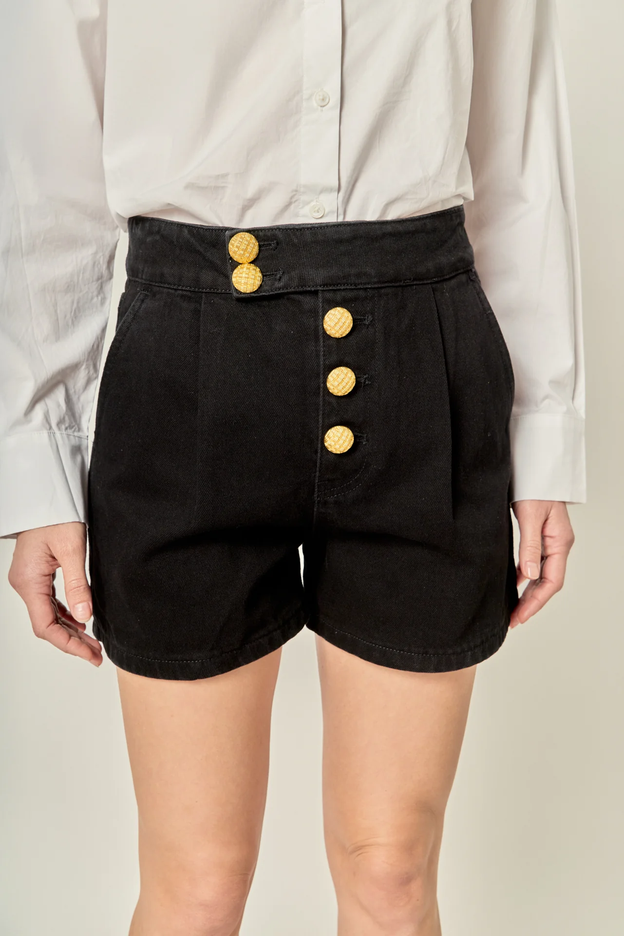 Buttoned Denim Shorts - Image 2