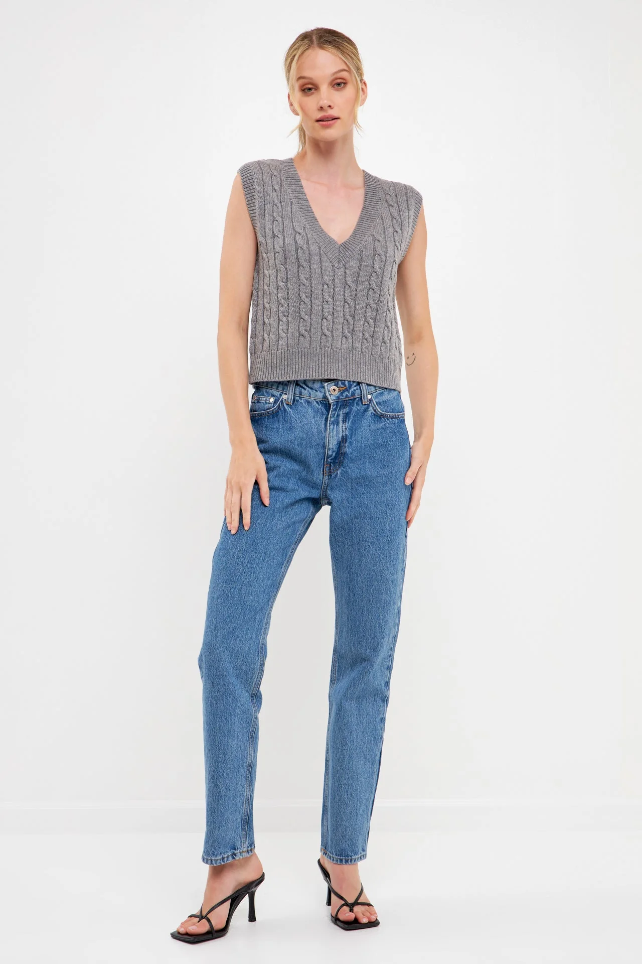 Cable Knit Chunky Vest - Image 26