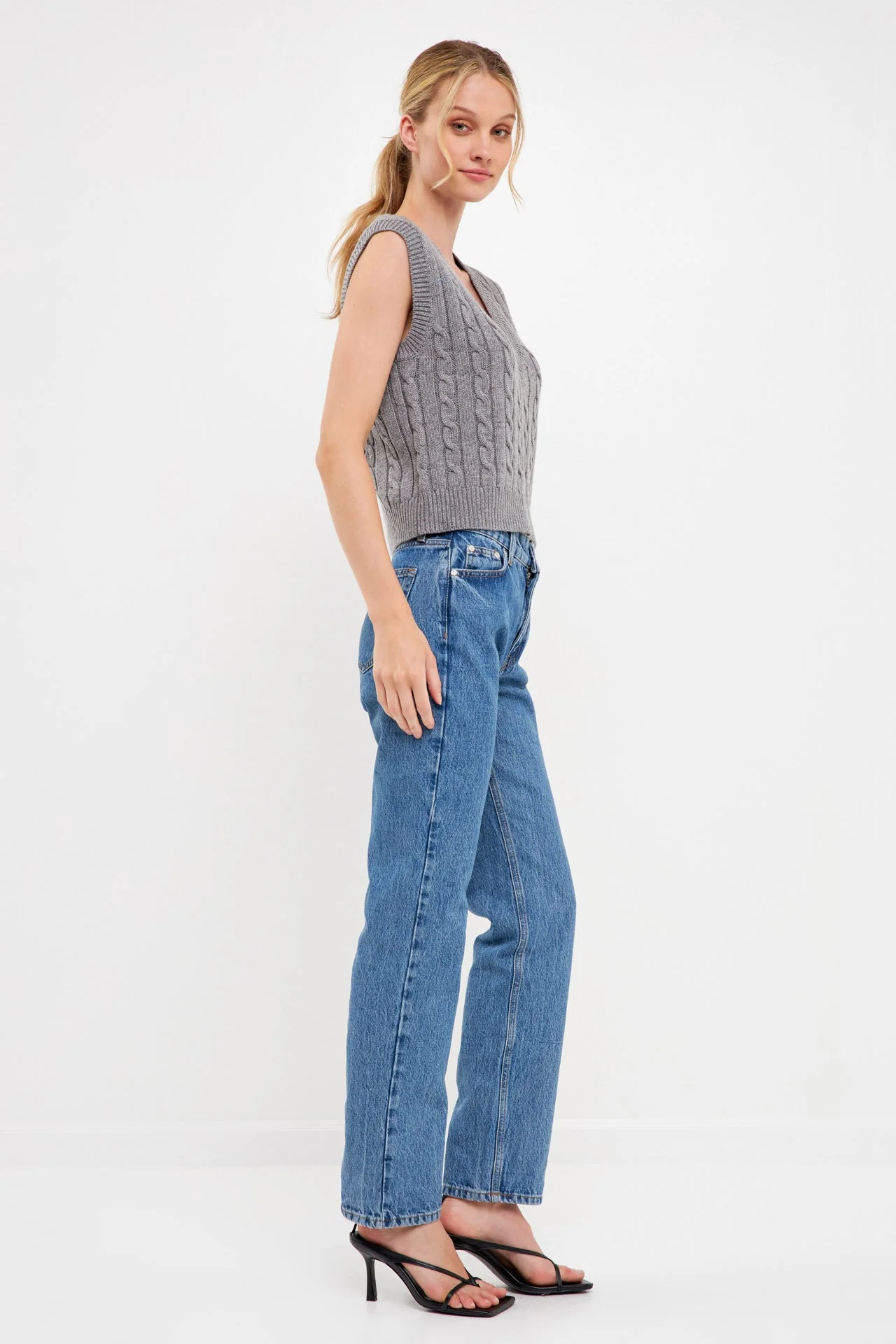 Cable Knit Chunky Vest - Image 28