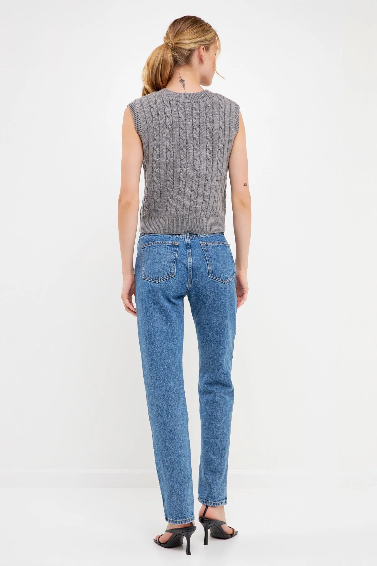 Cable Knit Chunky Vest - Image 29