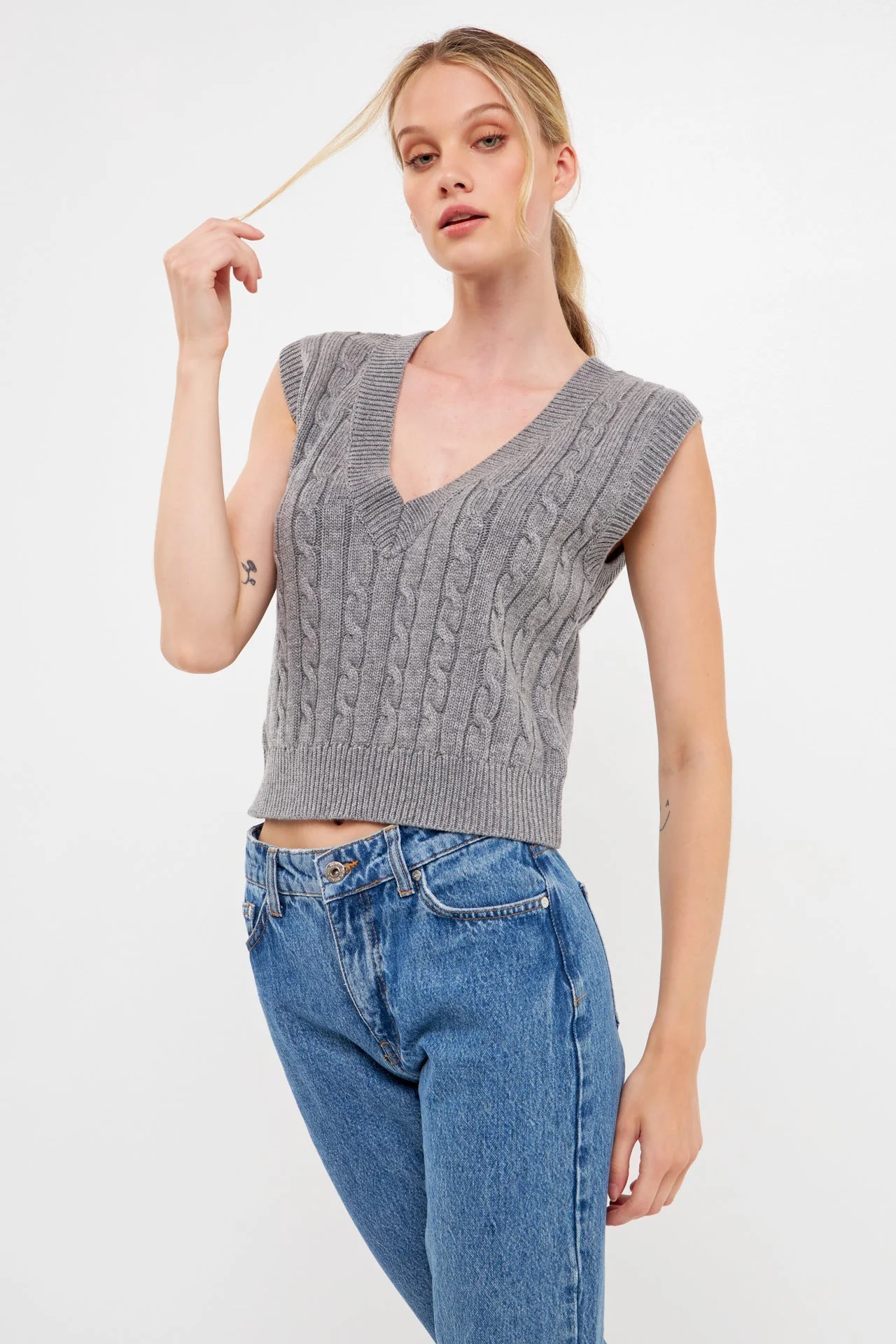 Cable Knit Chunky Vest - Image 30