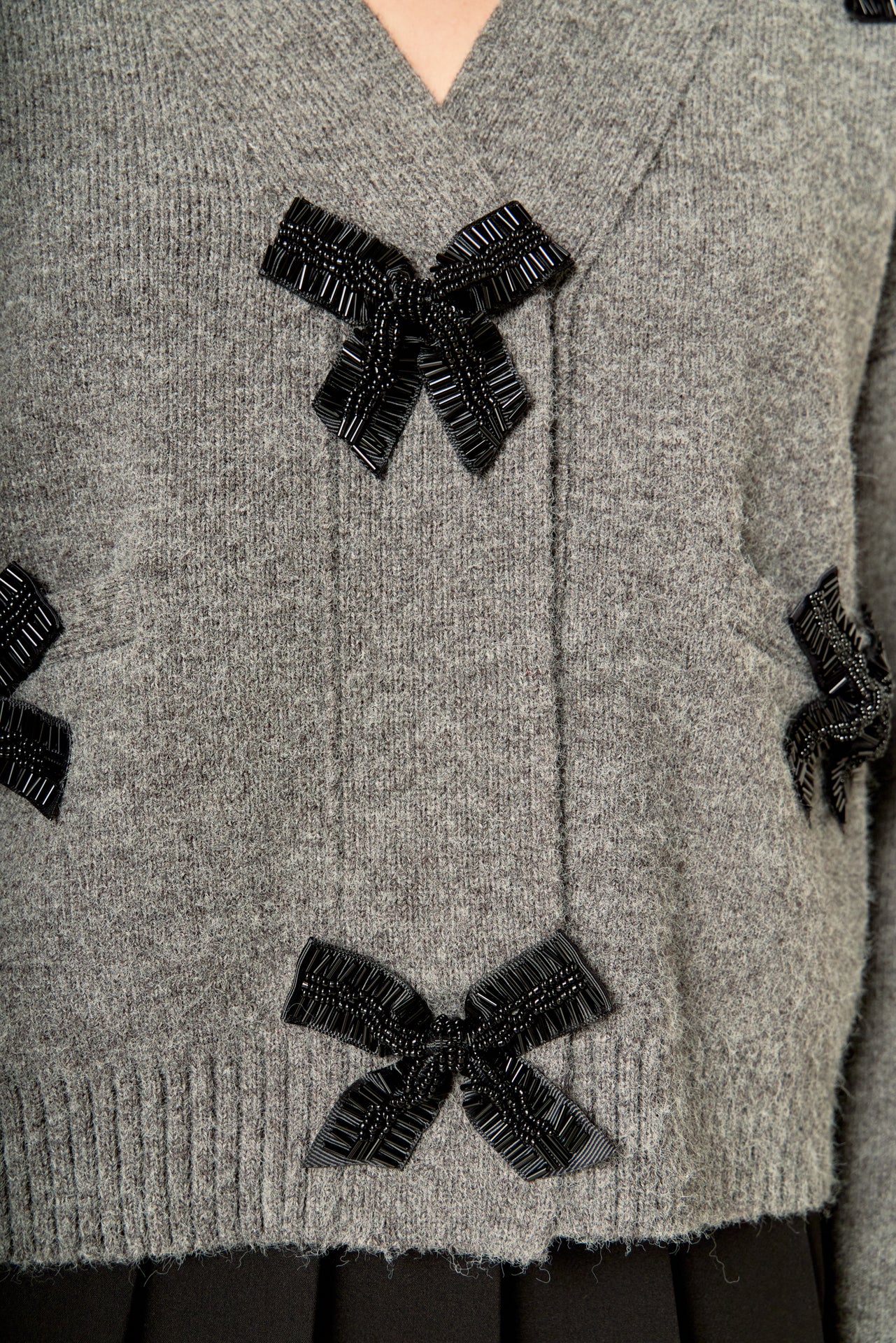 Beaded Bow Embellished Cardigan - Image 3