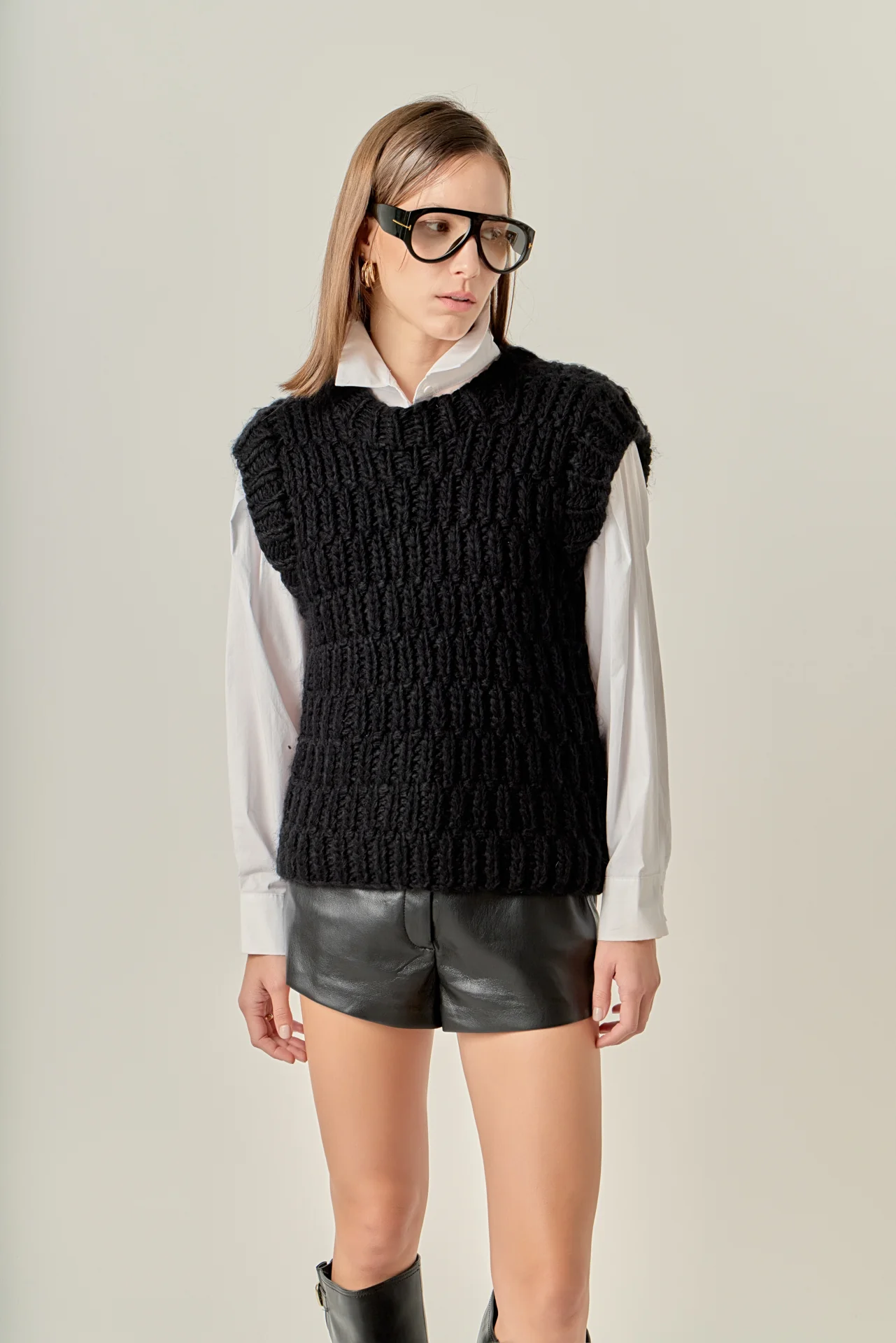 Chunky Knit Sweater Vest - Image 11
