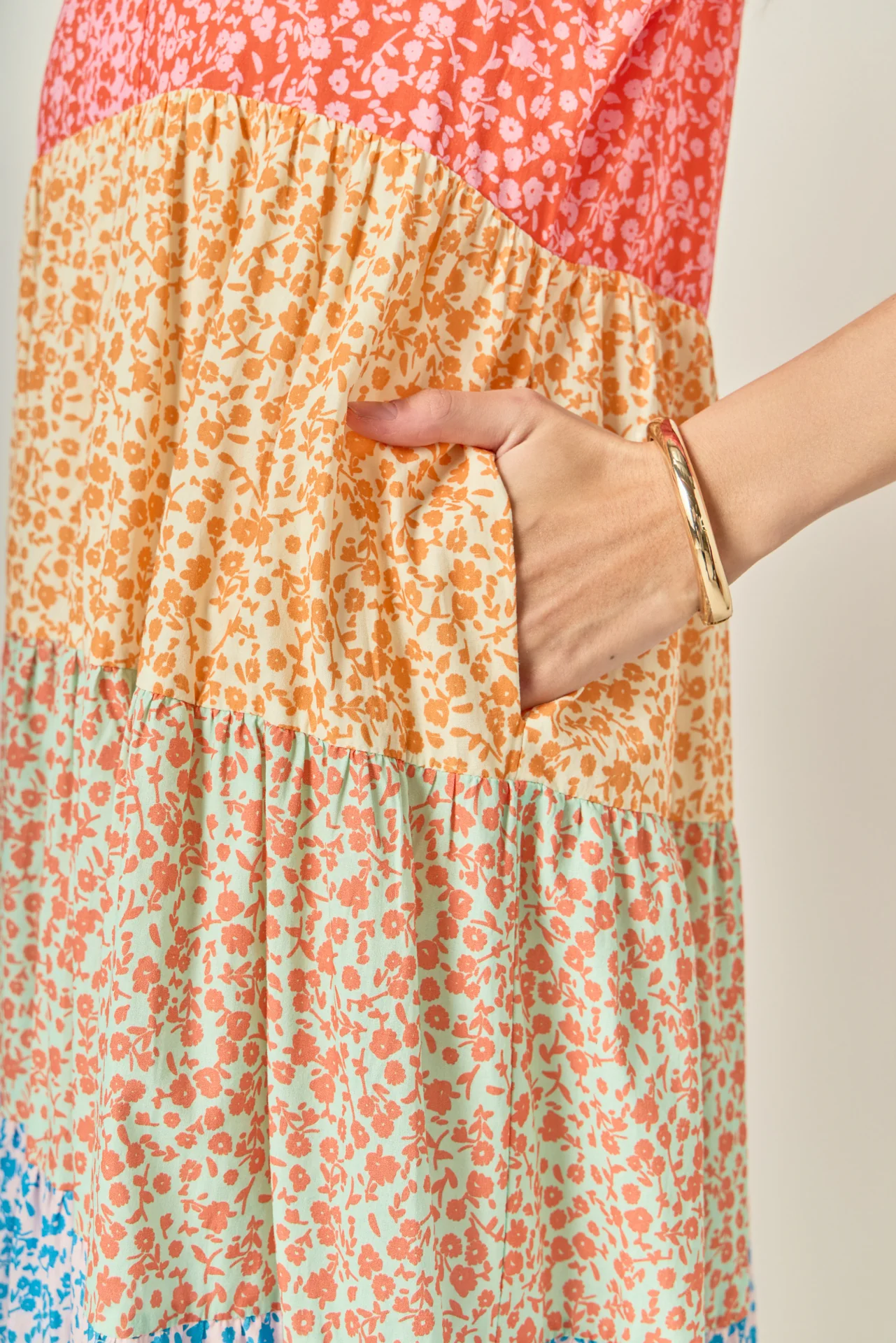 Tiered Bloom Midi Dress - Image 9