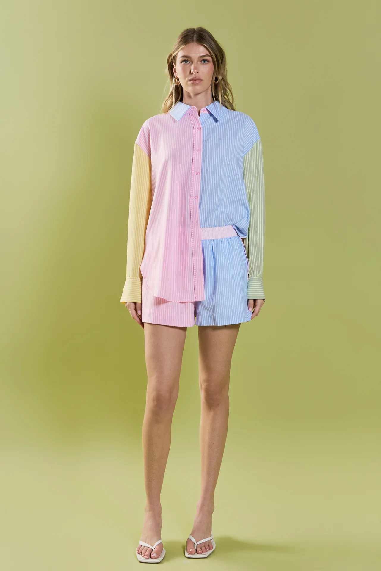 Colorblock Stripe Elastic Waist Shorts - Image 3
