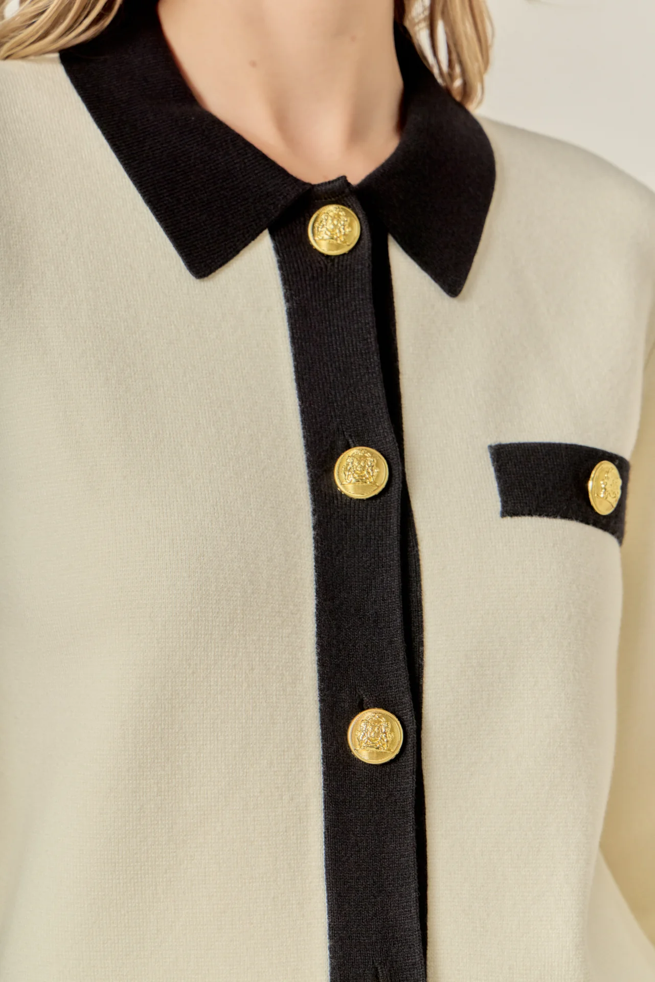 Contrast Details Knit Cardigan - Image 2
