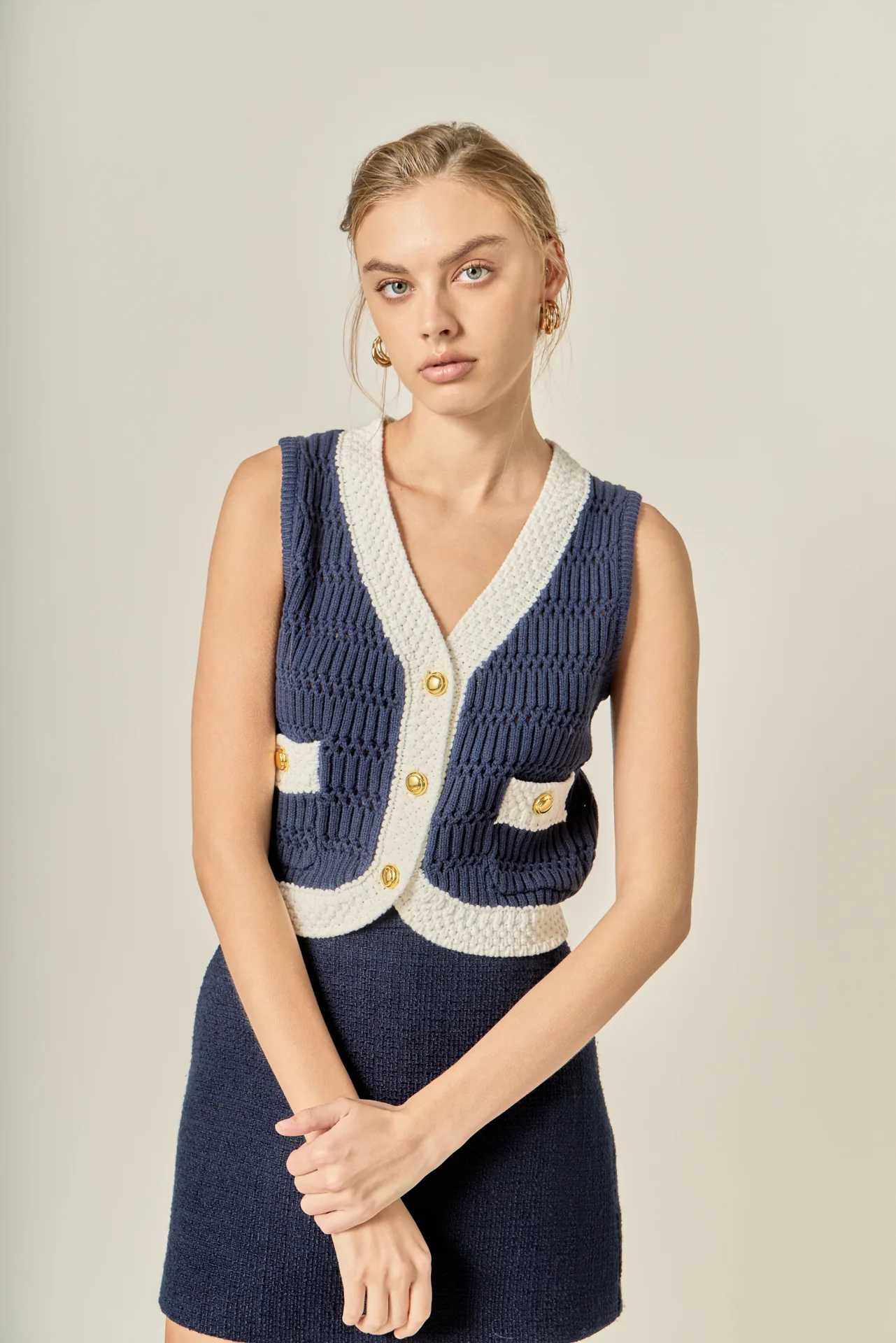 Contrast Sleeveless Knit Top - Image 6