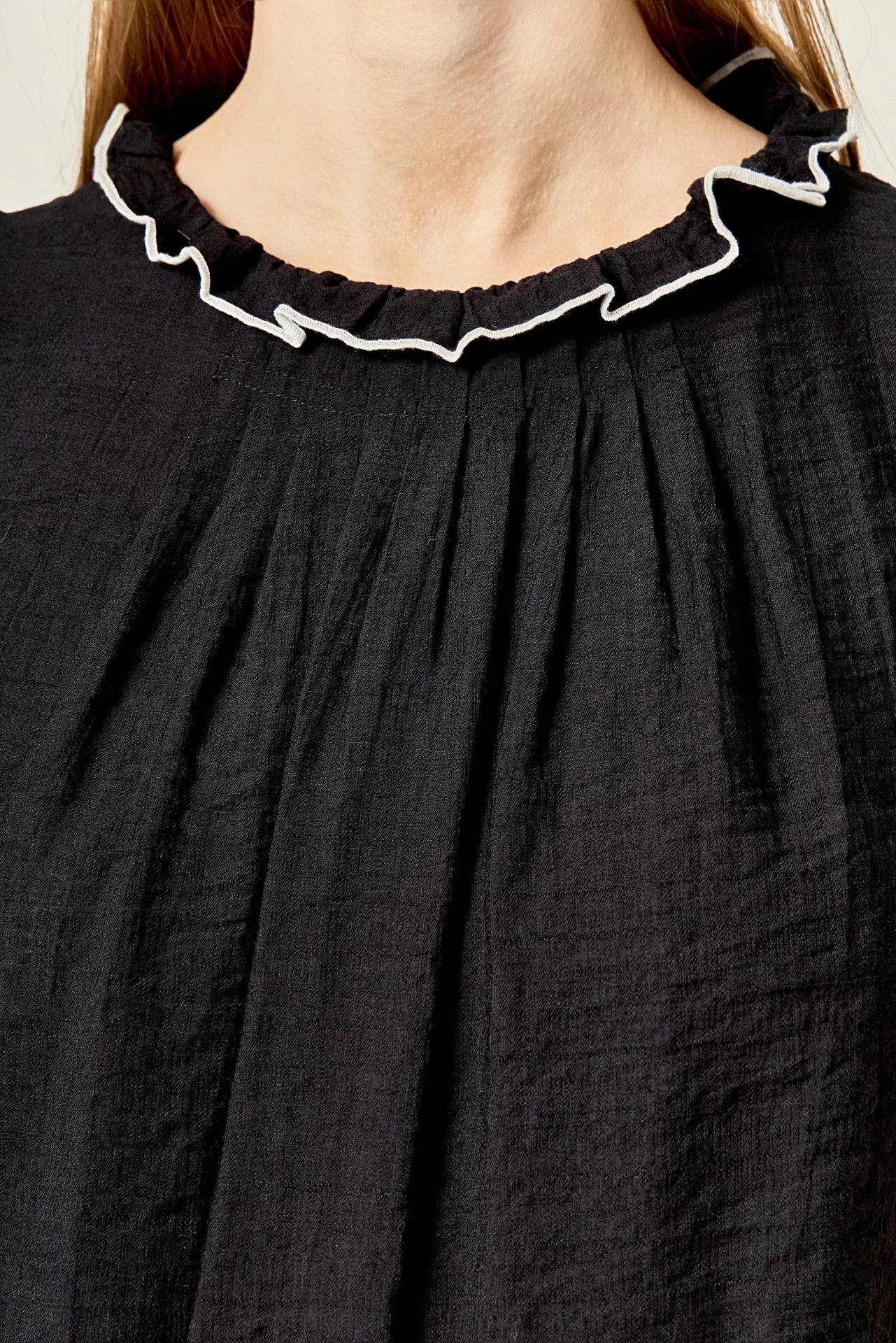 Contrast Stitch Sleeveless Top - Image 9