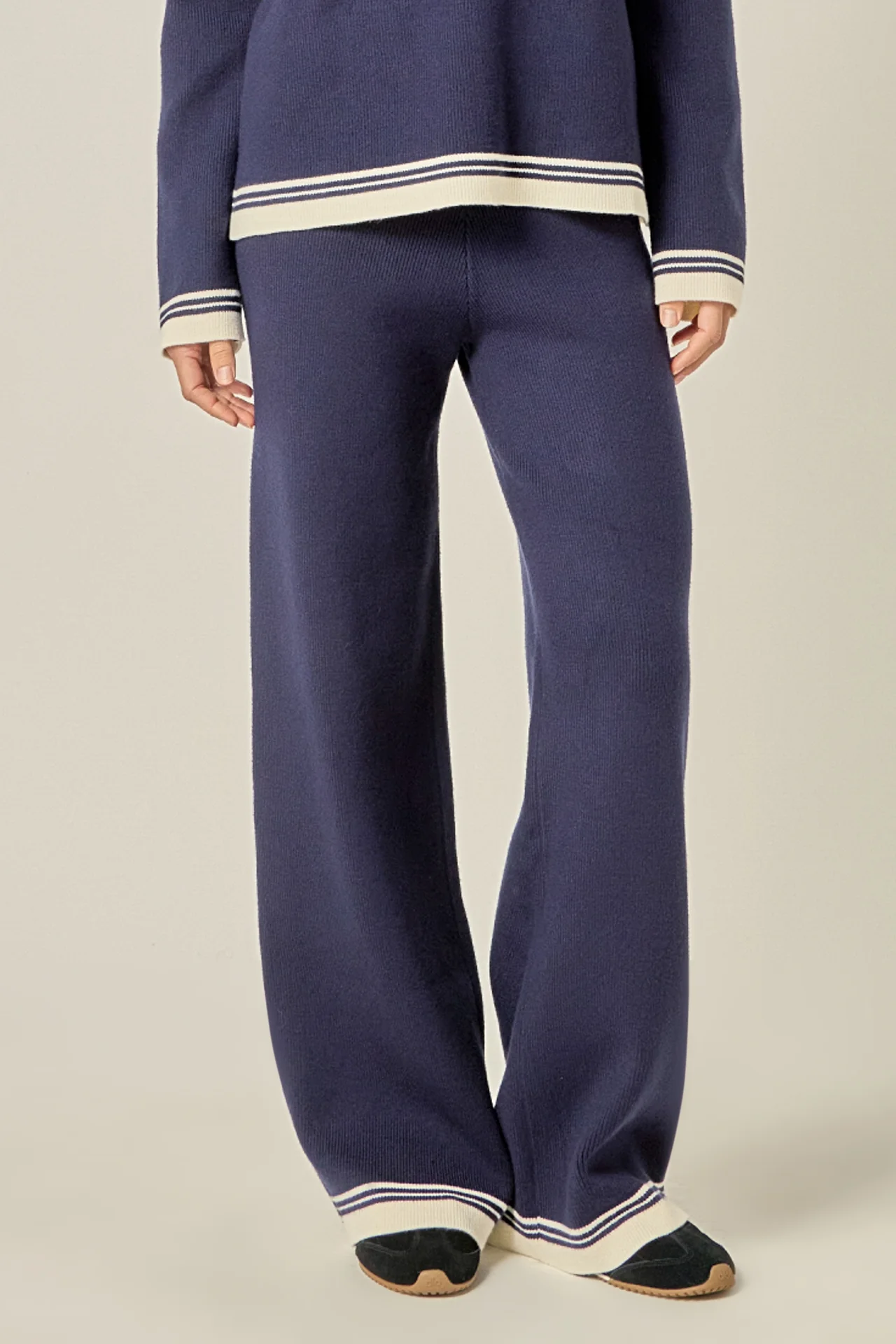 Contrast Stripe Detail Knit Pants - Image 5