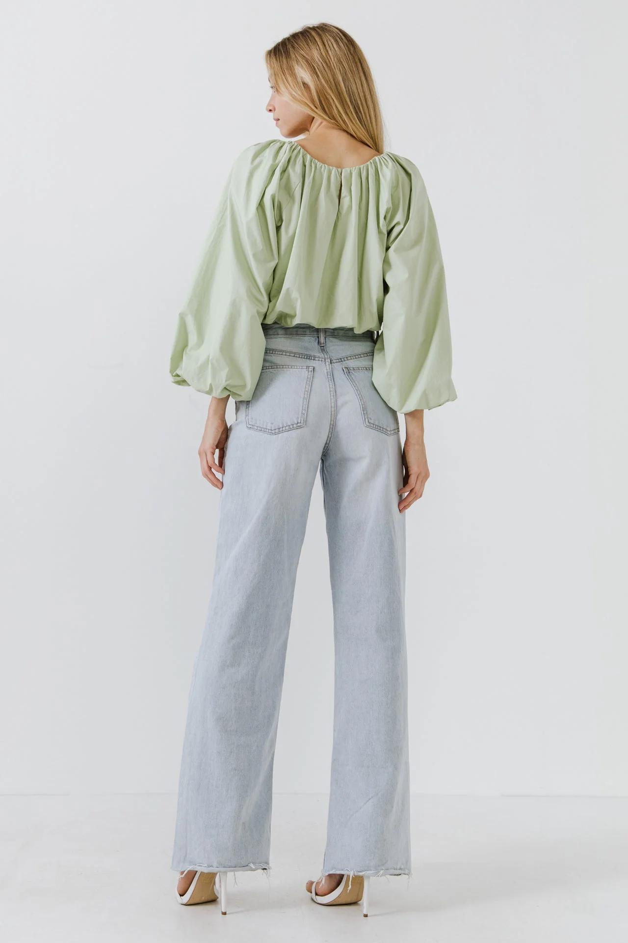 Cropped Blouson Long Sleeve Top - Image 9