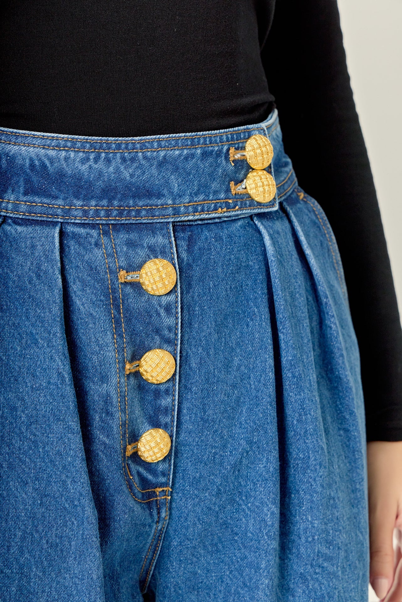 Premium Denim Cropped Trousers - Image 13