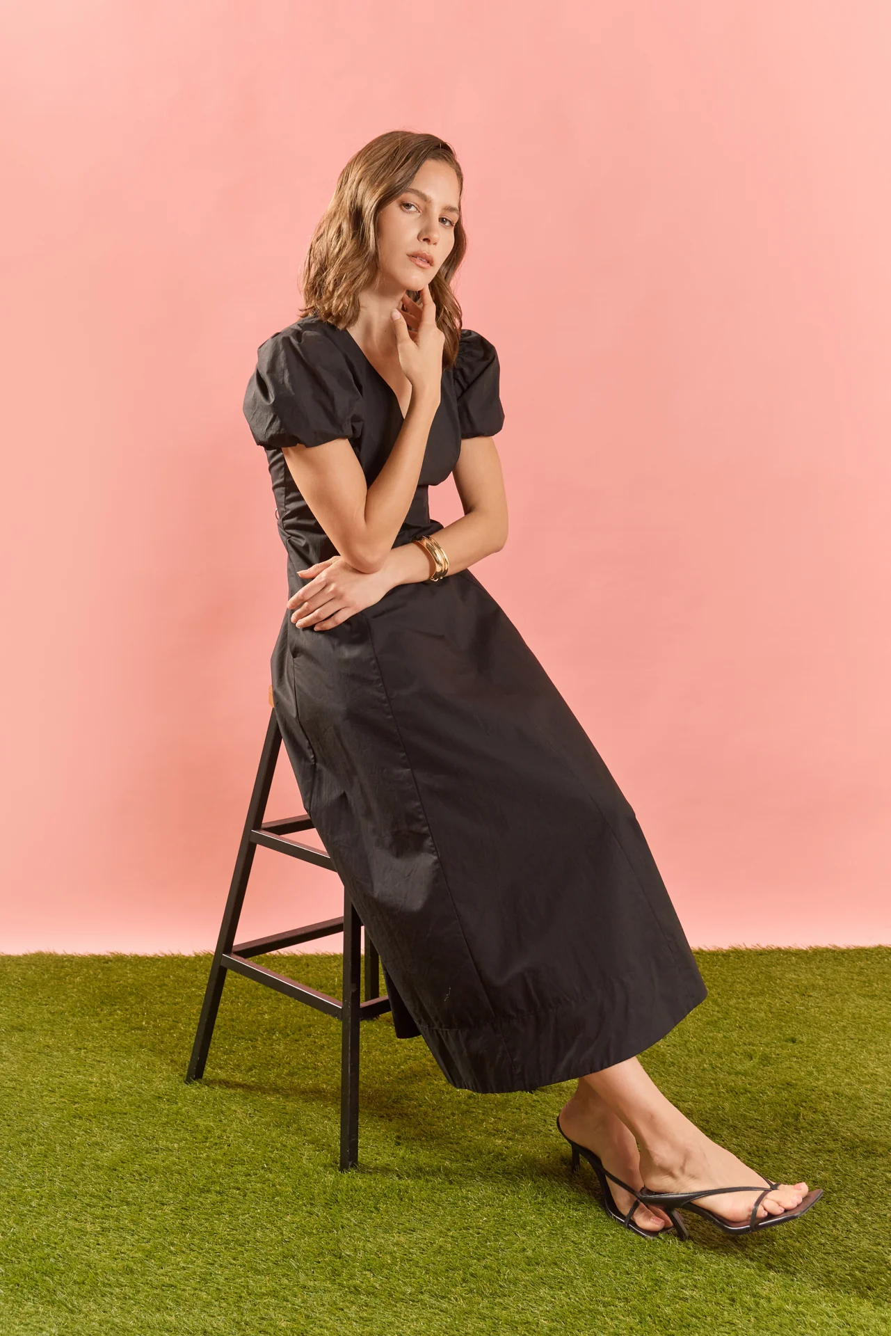Deep V Neck Midi Dress - Image 7