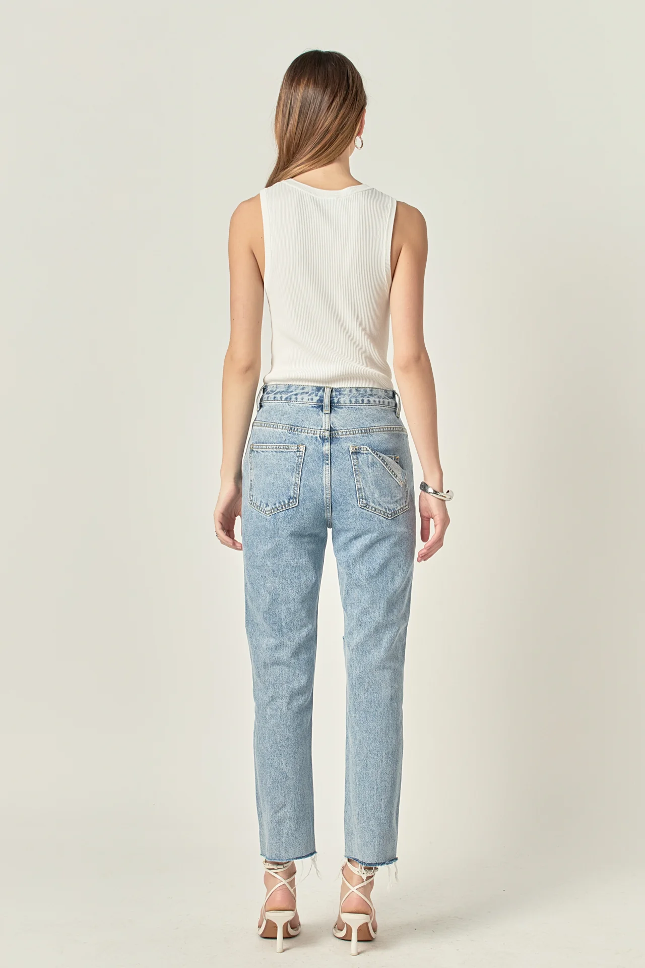 Destroyed Mom Jeans - Image 14