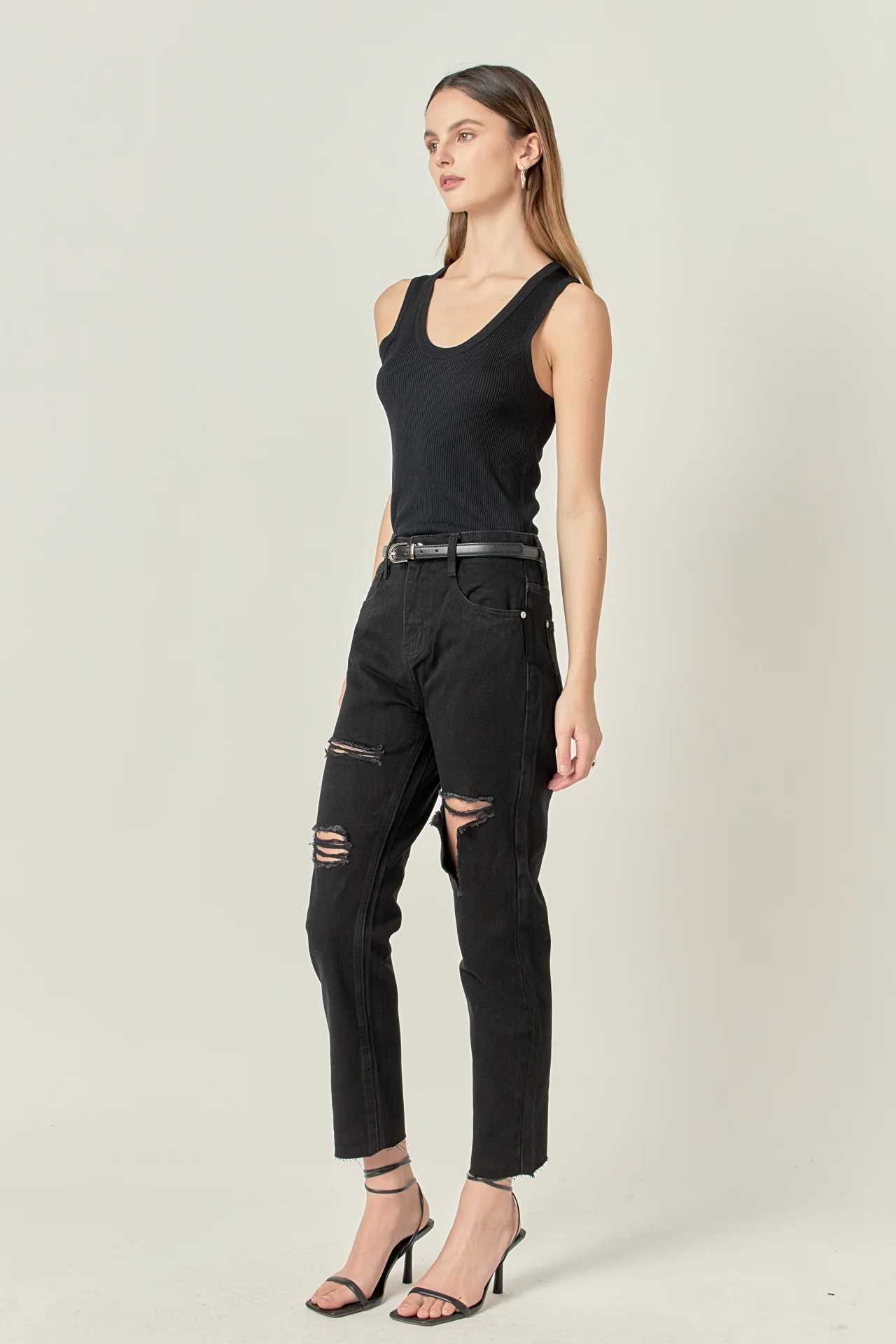 Destroyed Mom Jeans - Image 19