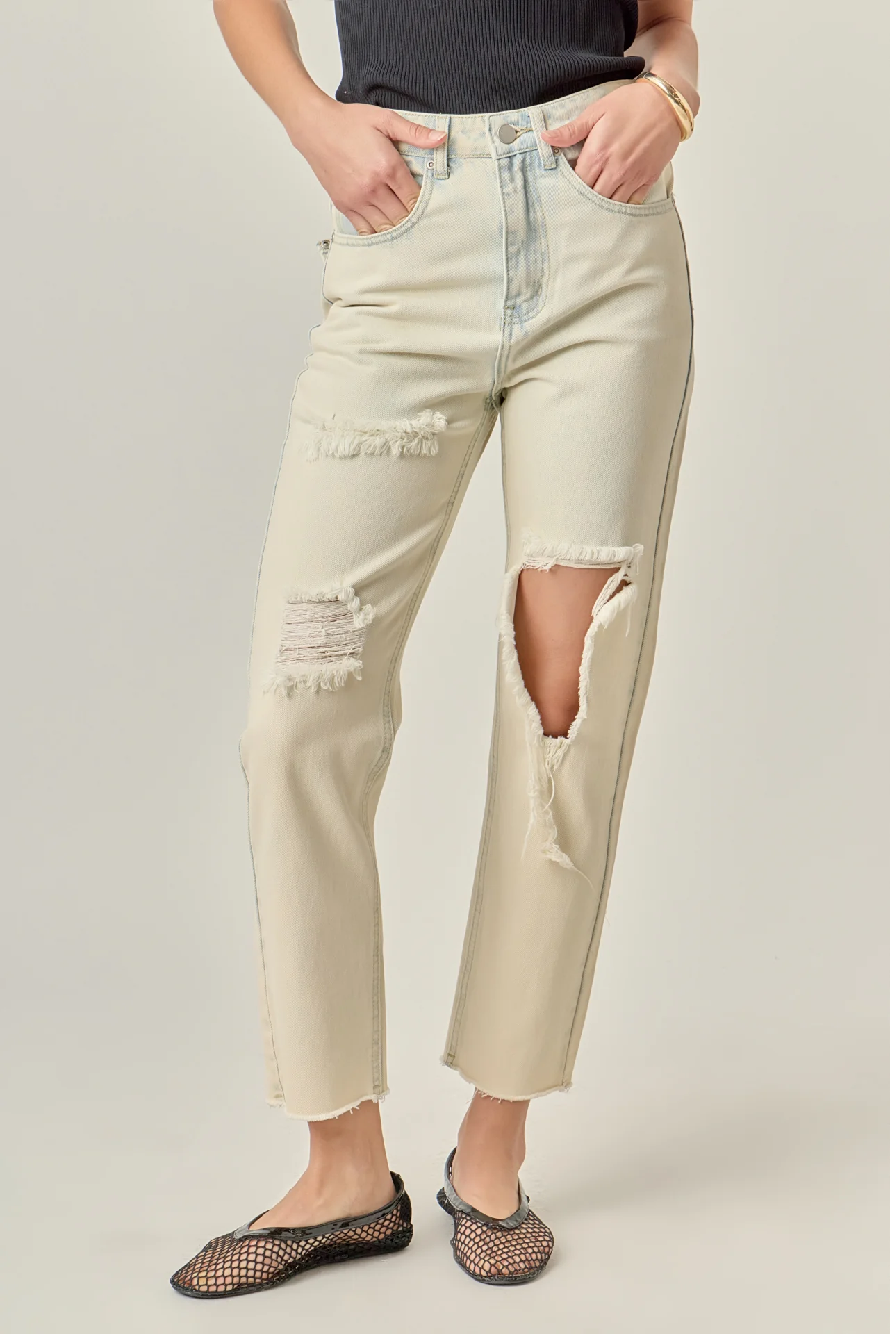 Destroyed Mom Jeans - Image 5