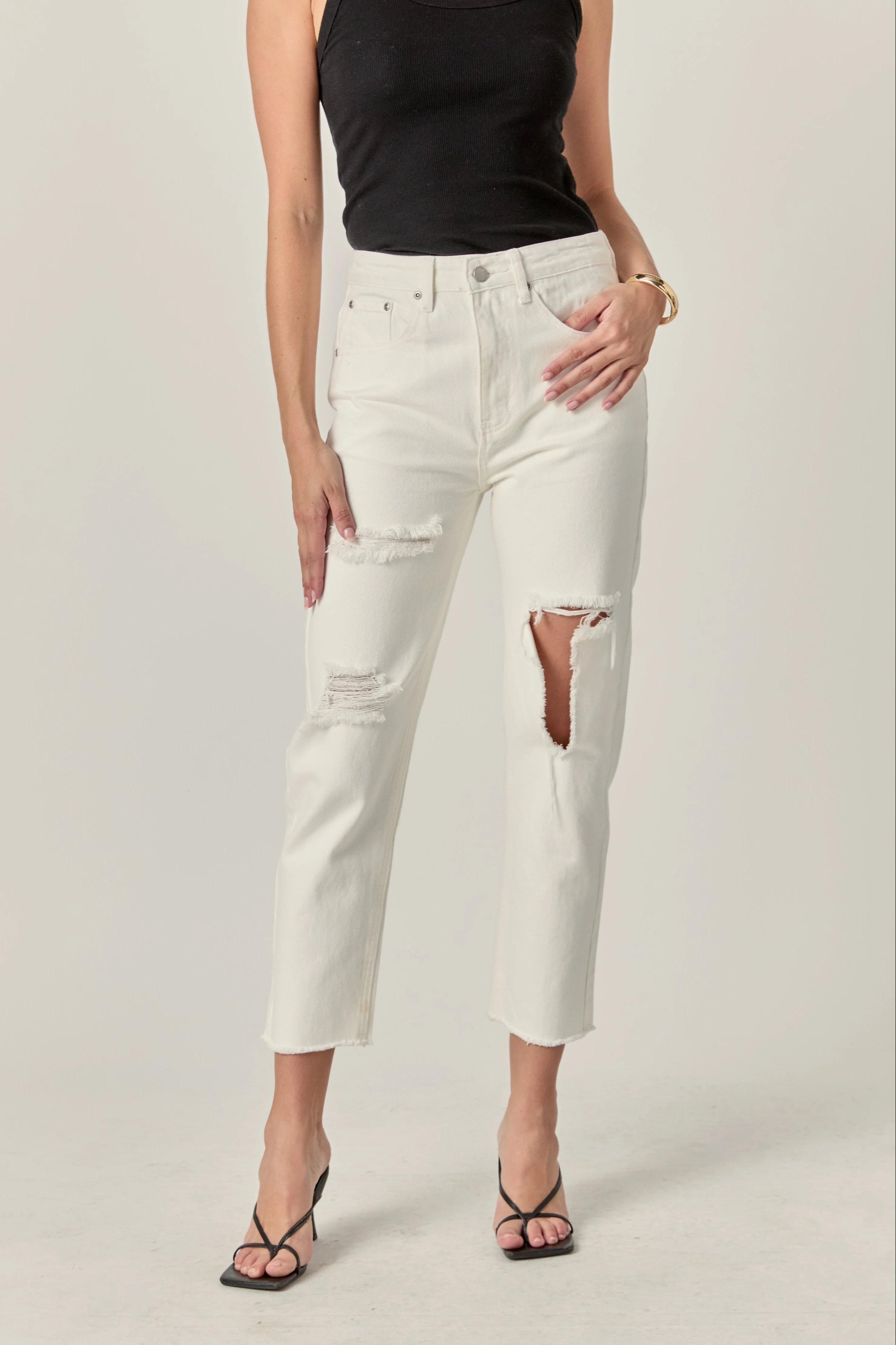 Destroyed Mom Jeans - Image 7
