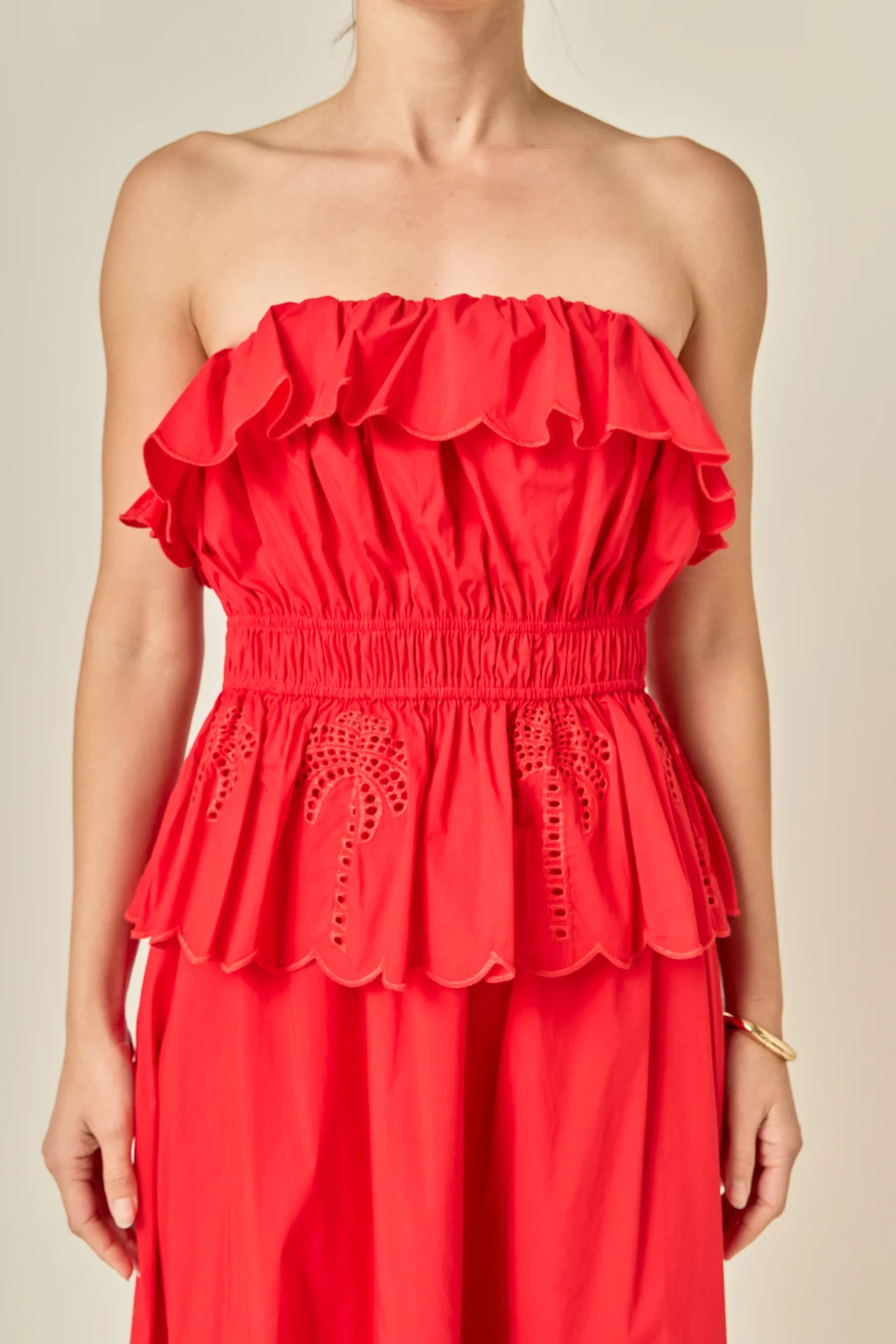 Sweet Scallop Strapless Top - Image 2