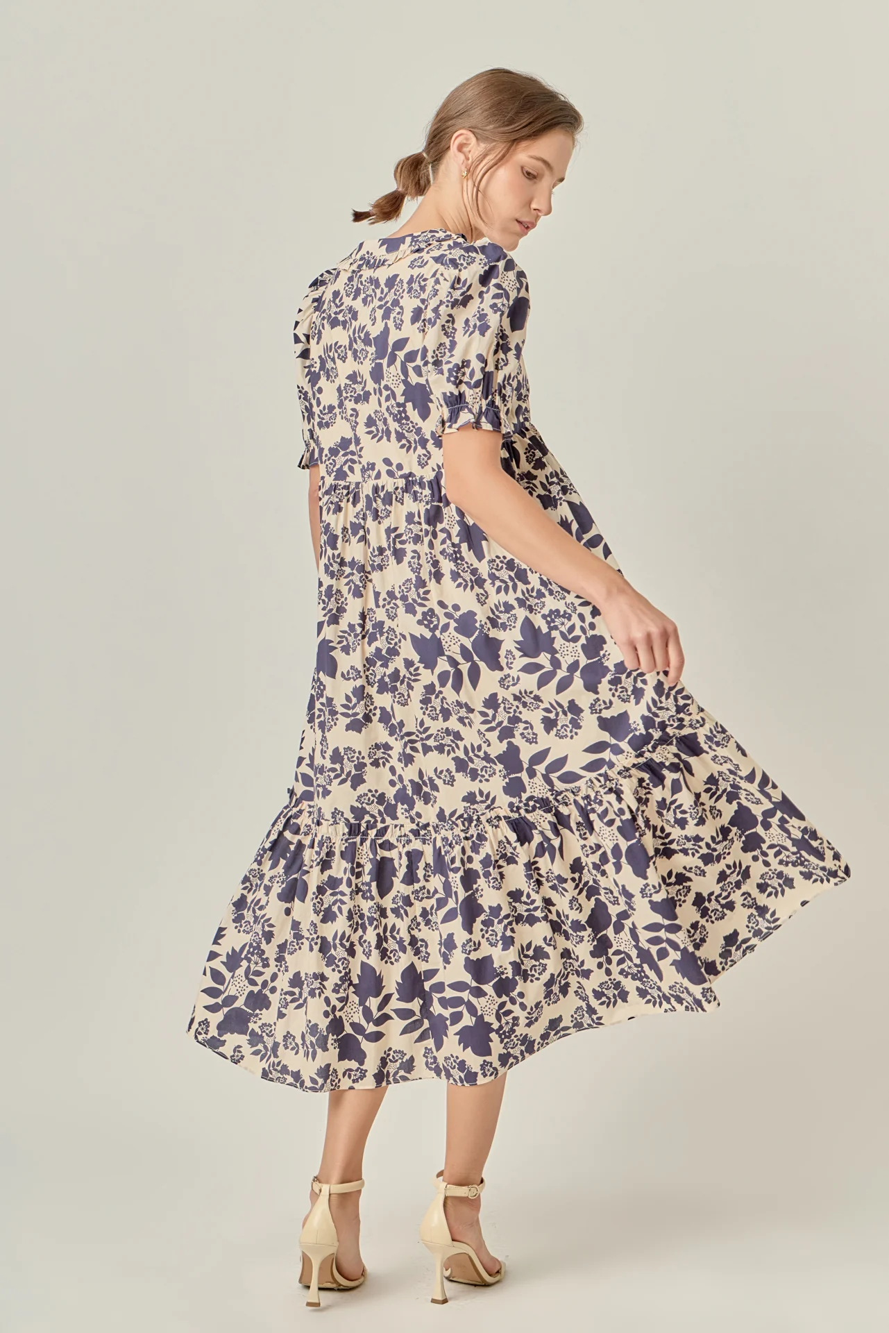 V-Neck Floral Puff Sleeve Tiered Midi Dress - Image 4
