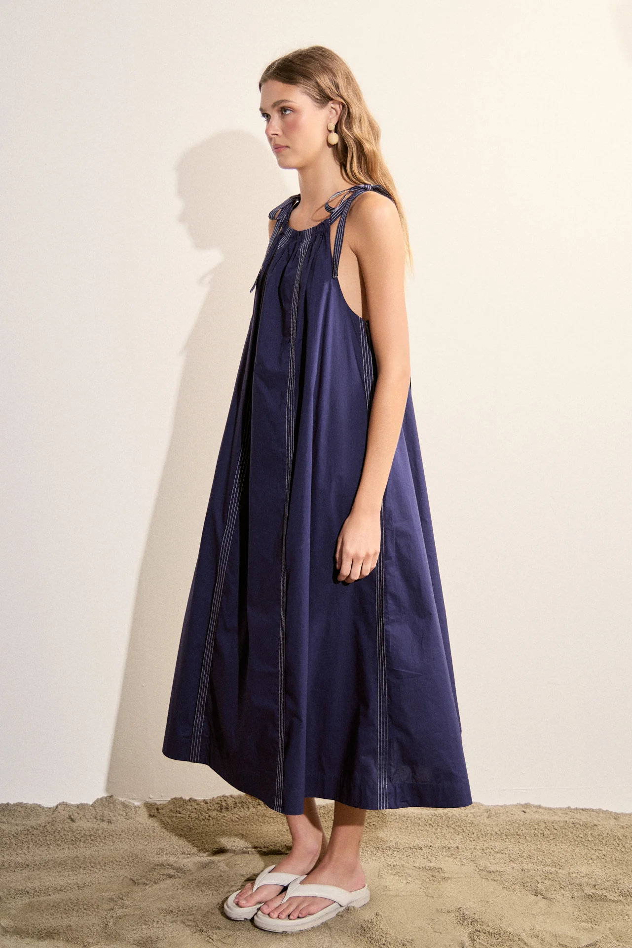 Halter Neck Tie Midi Dress - Image 3
