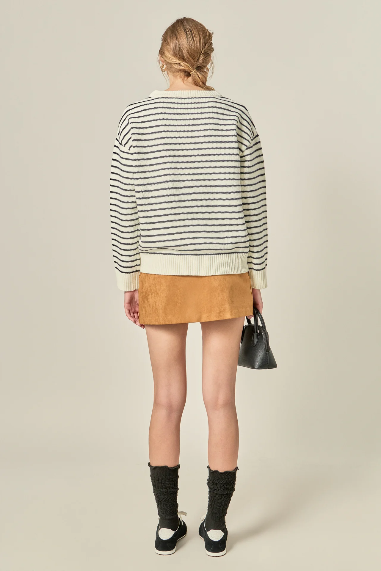 Friday Lettering Sweater - Image 5