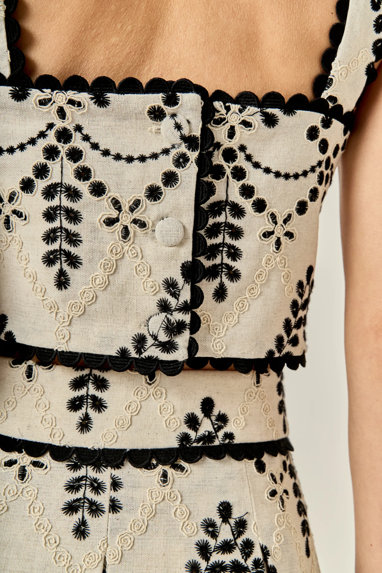 Embroidered Linen Sleeveless Crop Top - Image 7