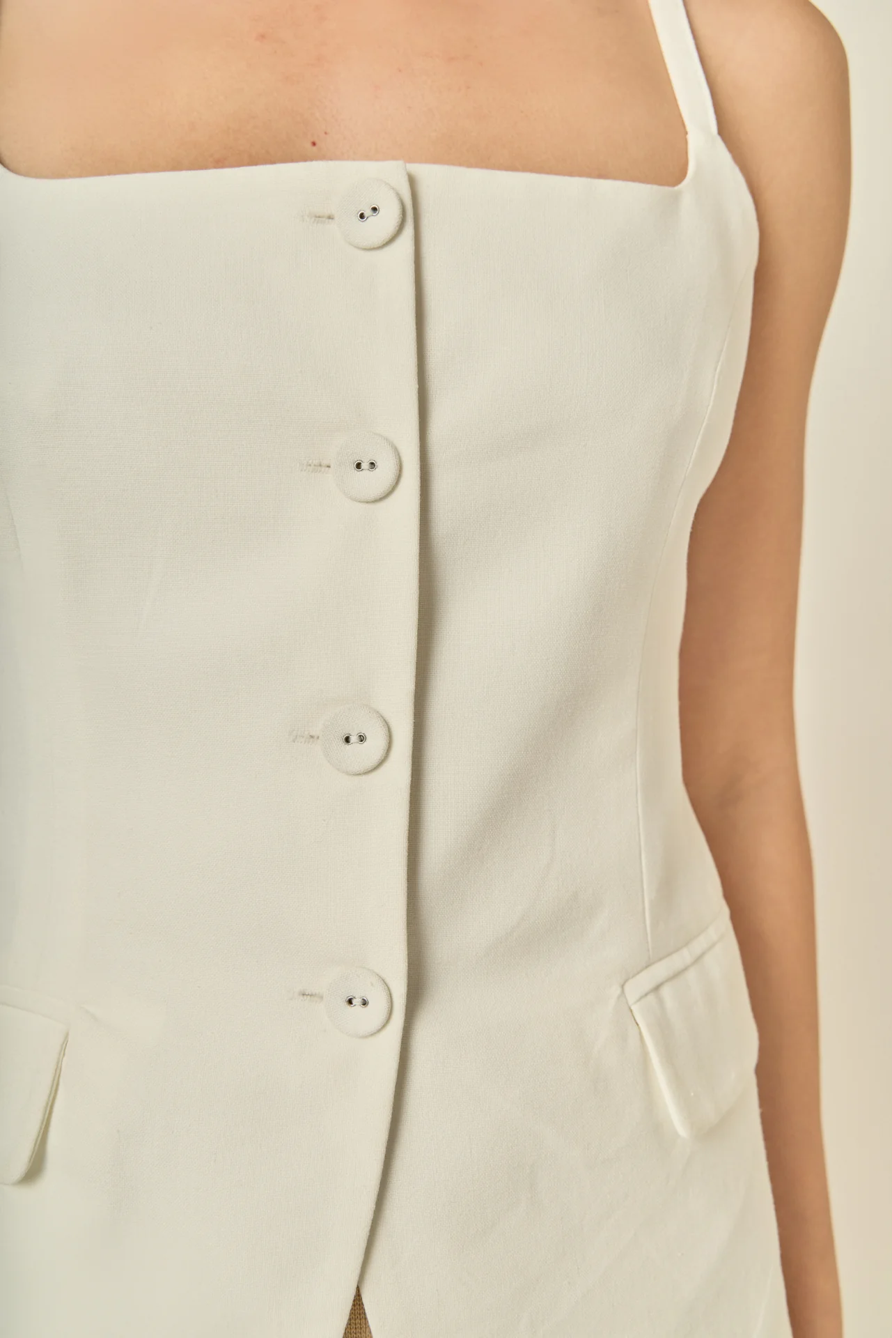 Linen Sleeveless Vest - Image 3