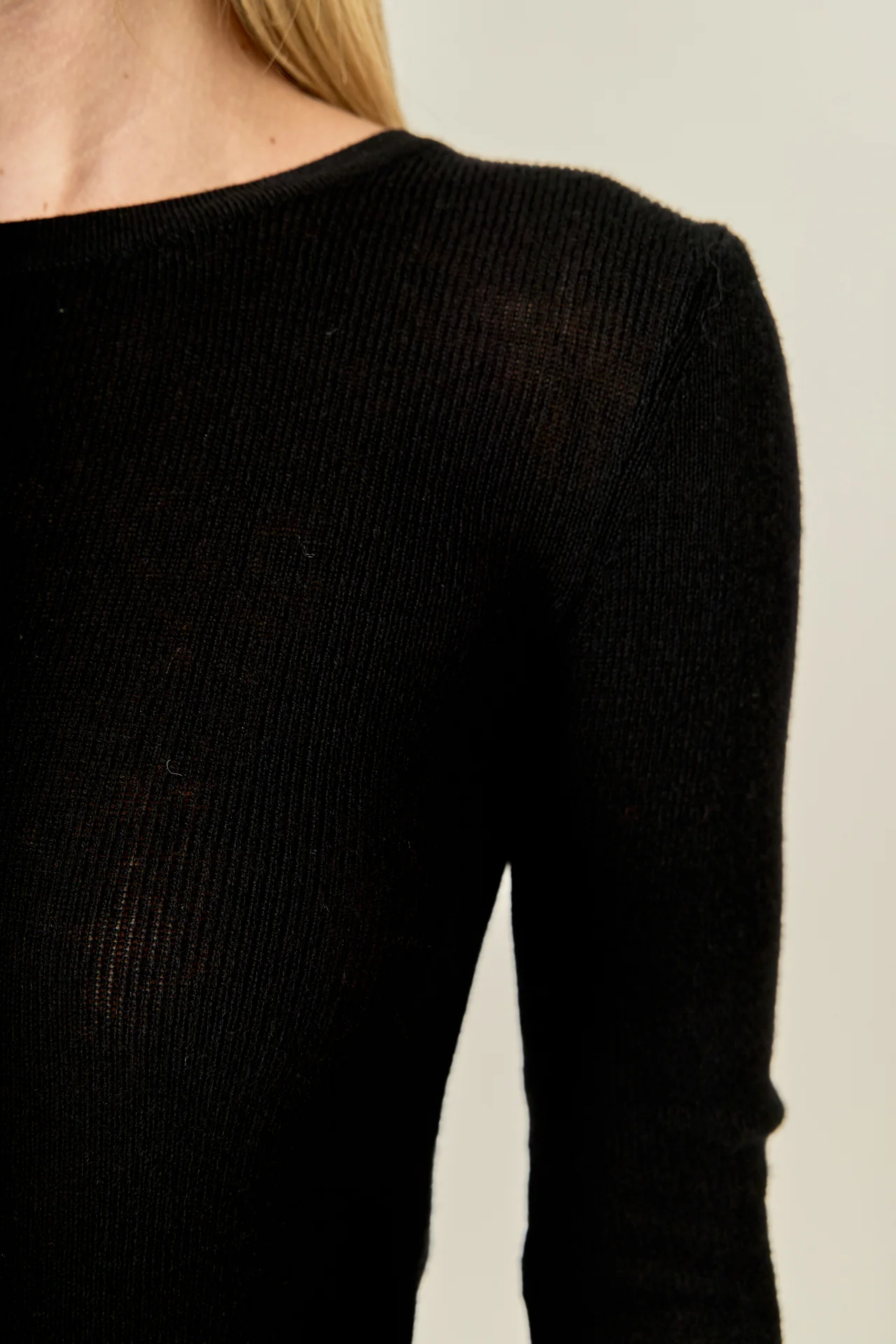 Loose Knit Long Sleeve Top - Image 3