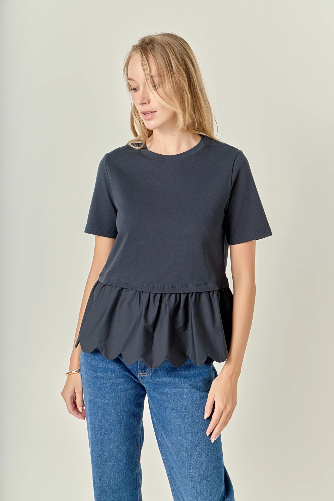 Mixed Media Scallop Detail T-shirt - Image 10