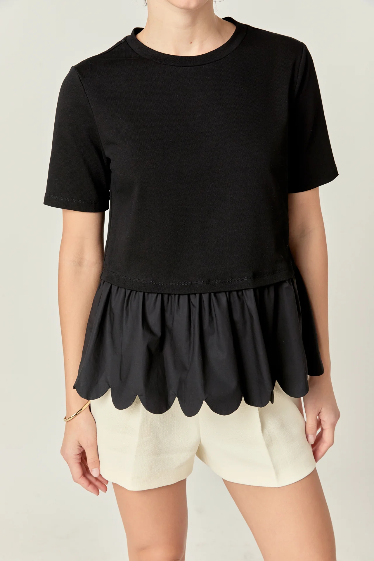 Mixed Media Scallop Detail T-shirt - Image 17