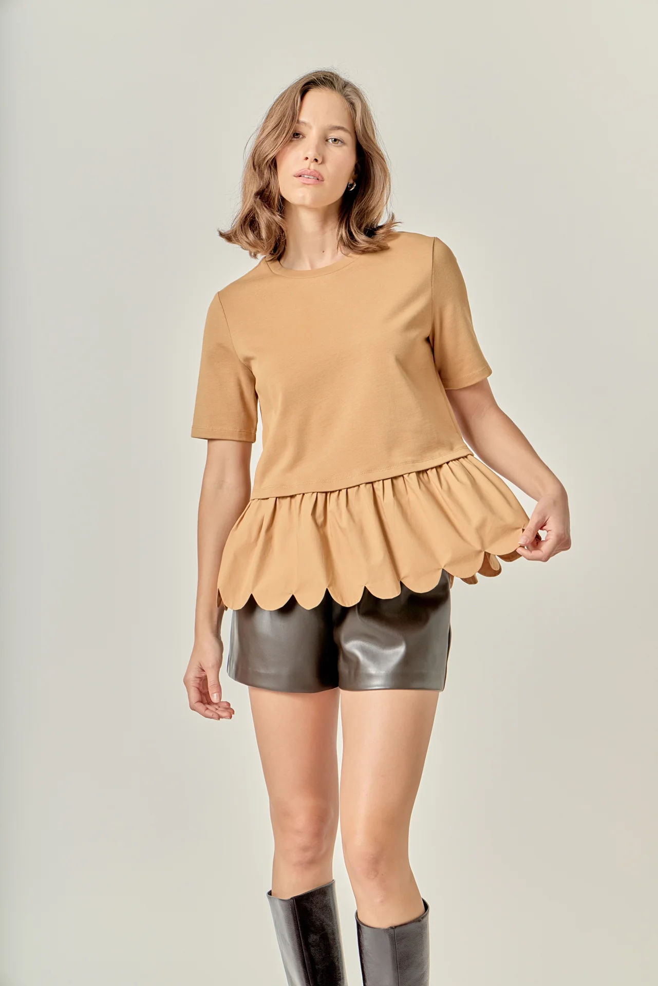 Mixed Media Scallop Detail T-shirt - Image 4