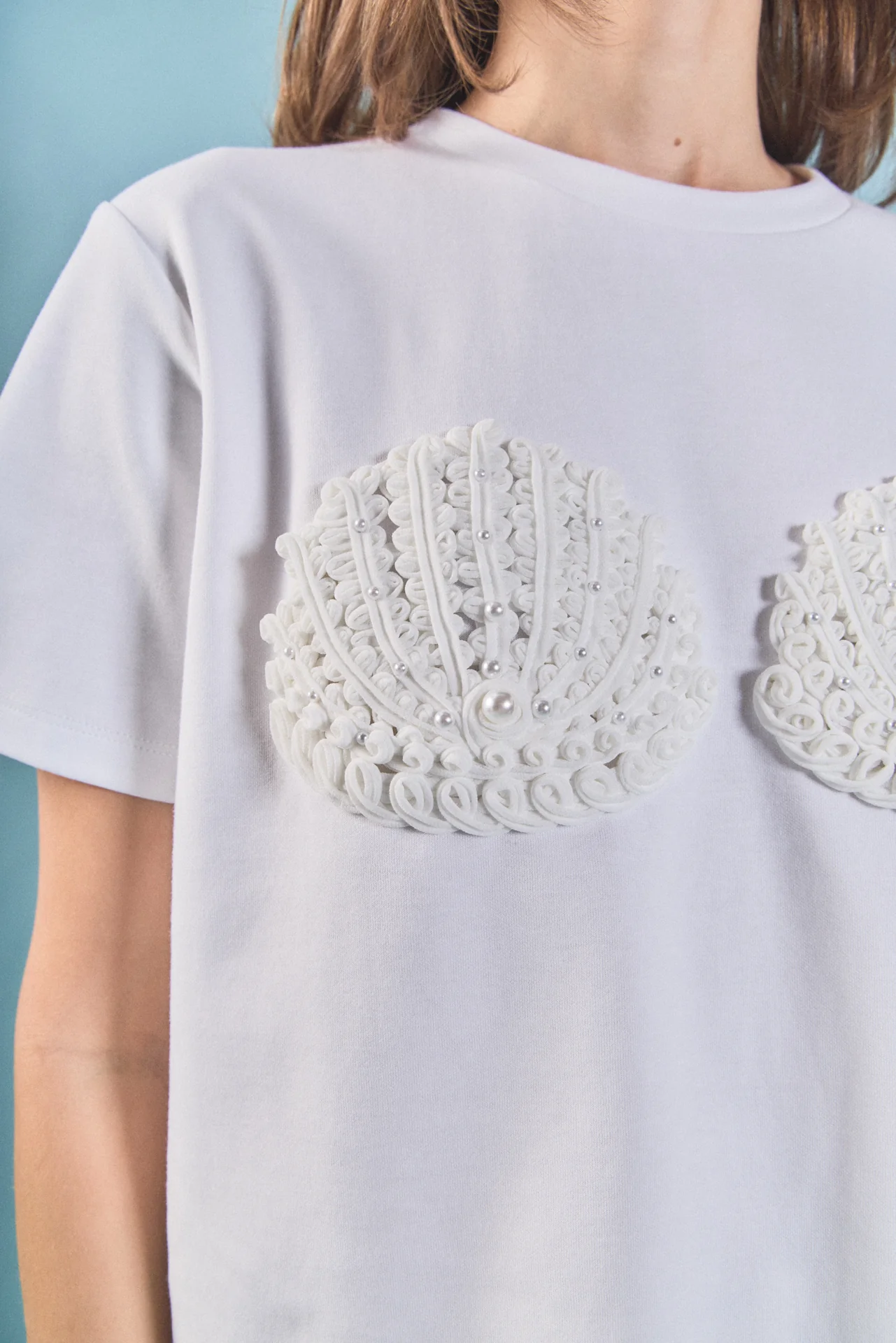 Pearl Seashell T-Shirt - Image 3