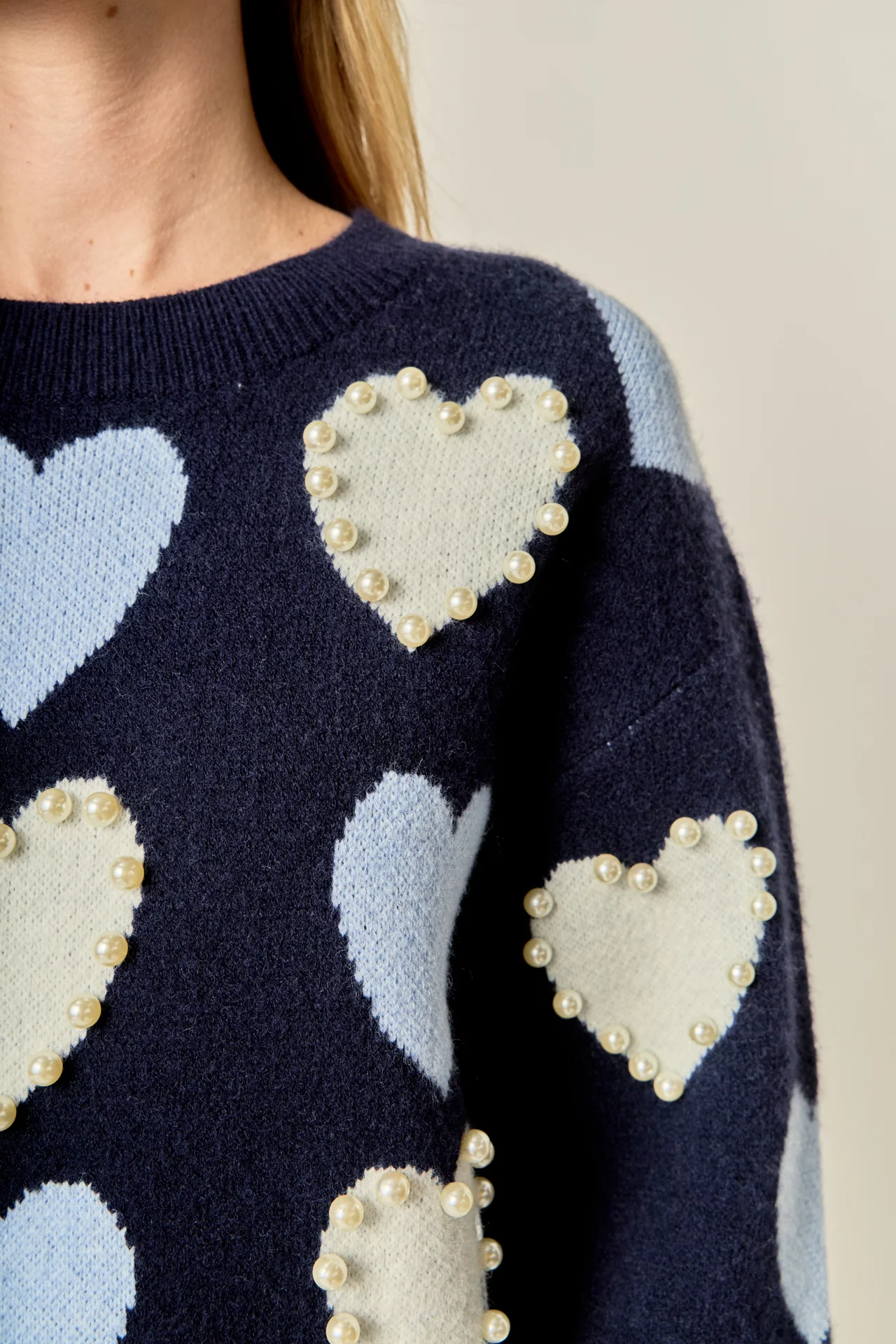 Pearl with Heart Pattern Sweater - Image 15