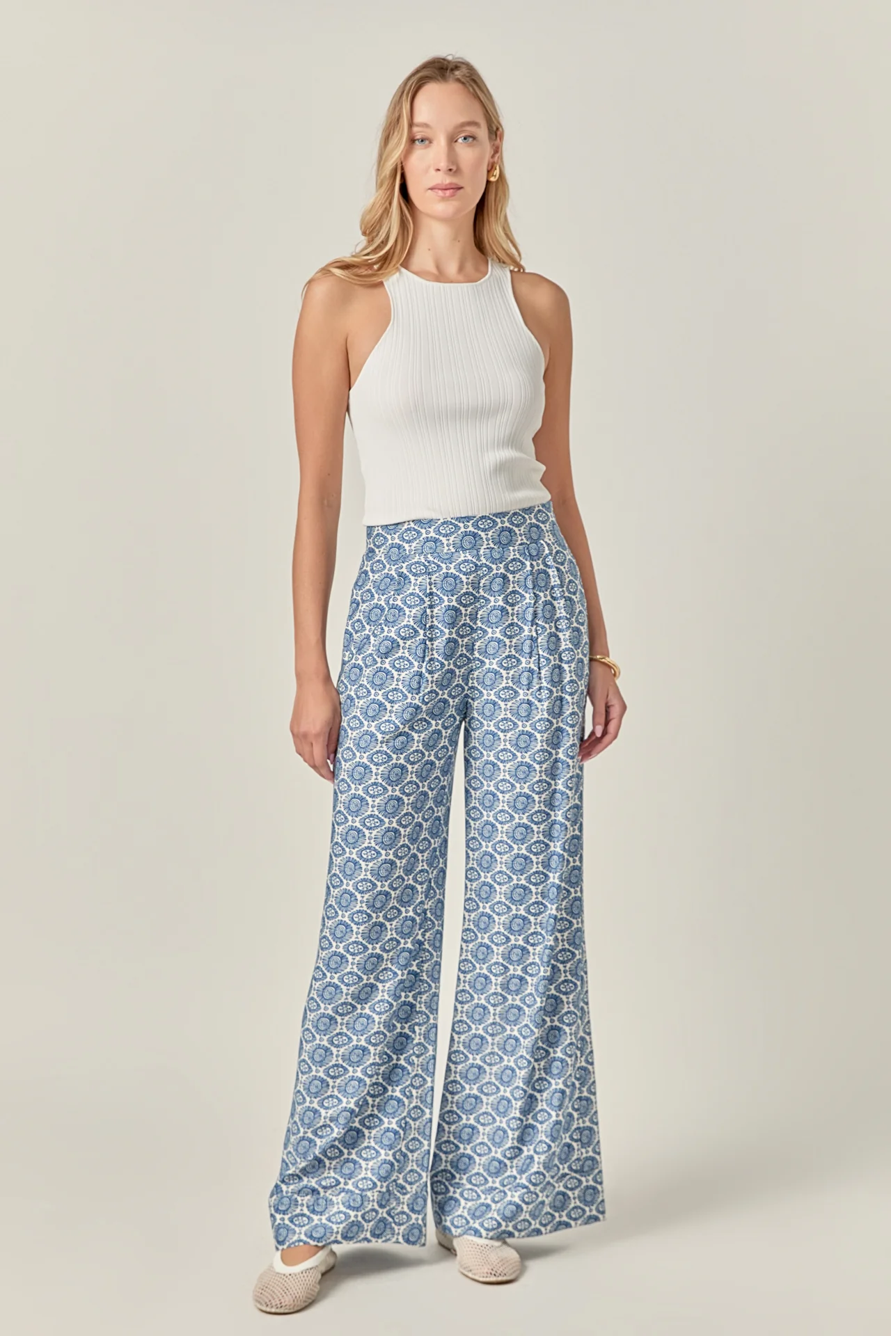 Printed High-Waisted Pants - Image 8
