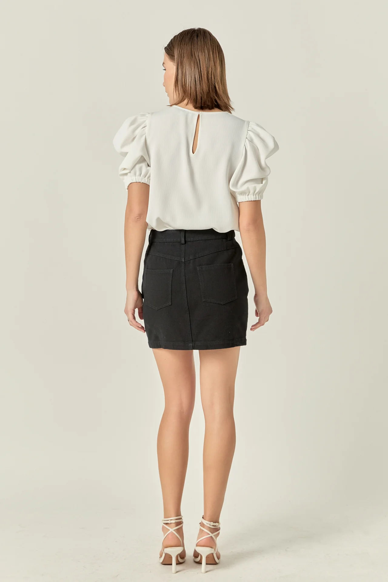 Ruched Puff Sleeve Top - Image 14