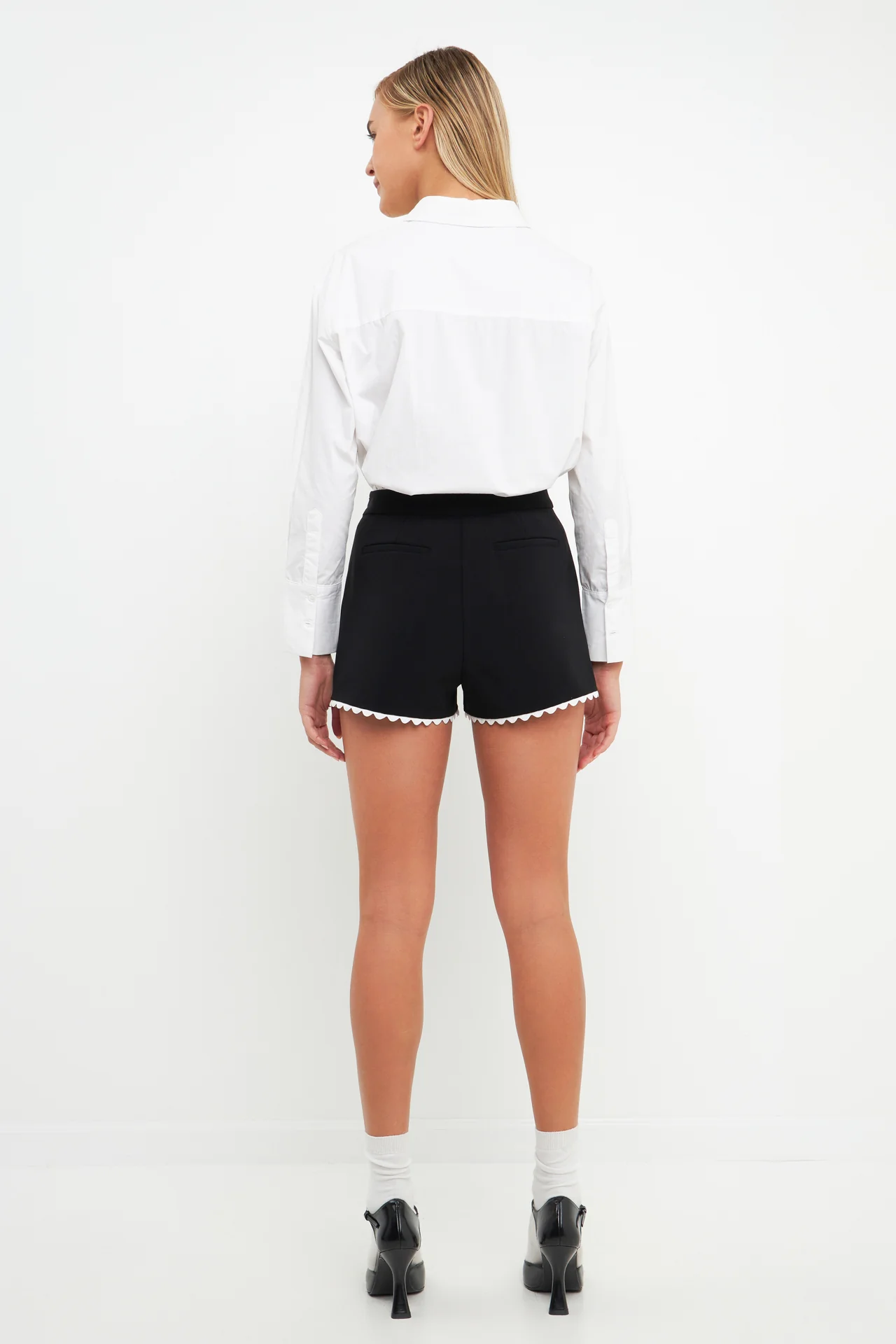 Rickrack Edge Short - Image 9