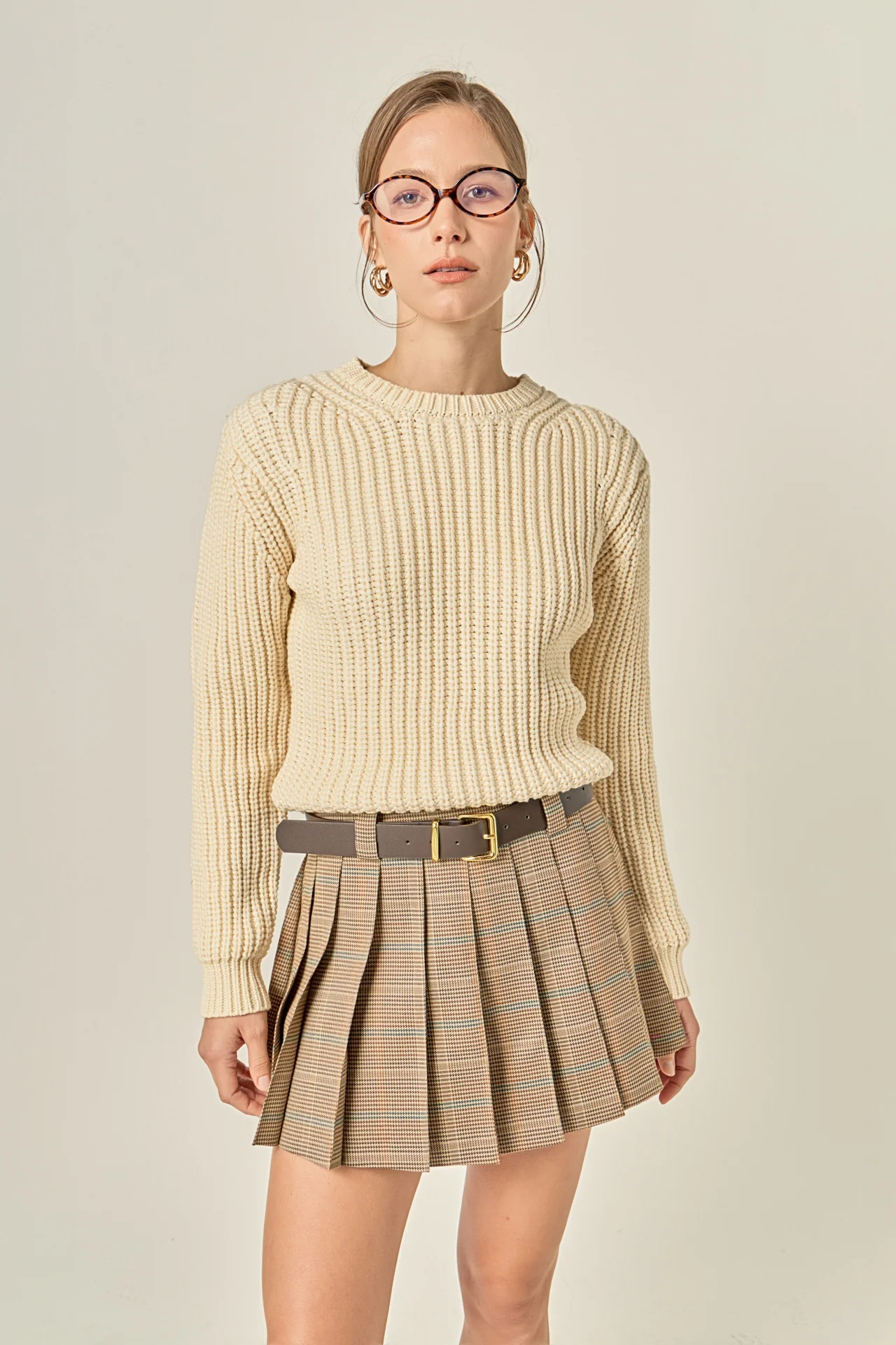 Round-neck Knit Sweater - Image 5