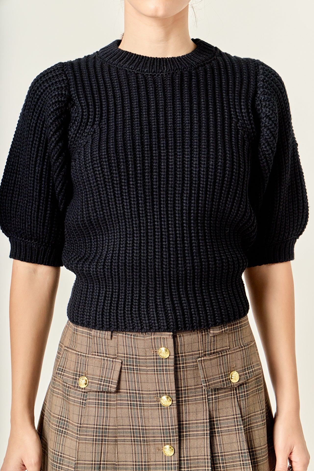 Round-neck Short Sleeve Knit Sweater - Image 2