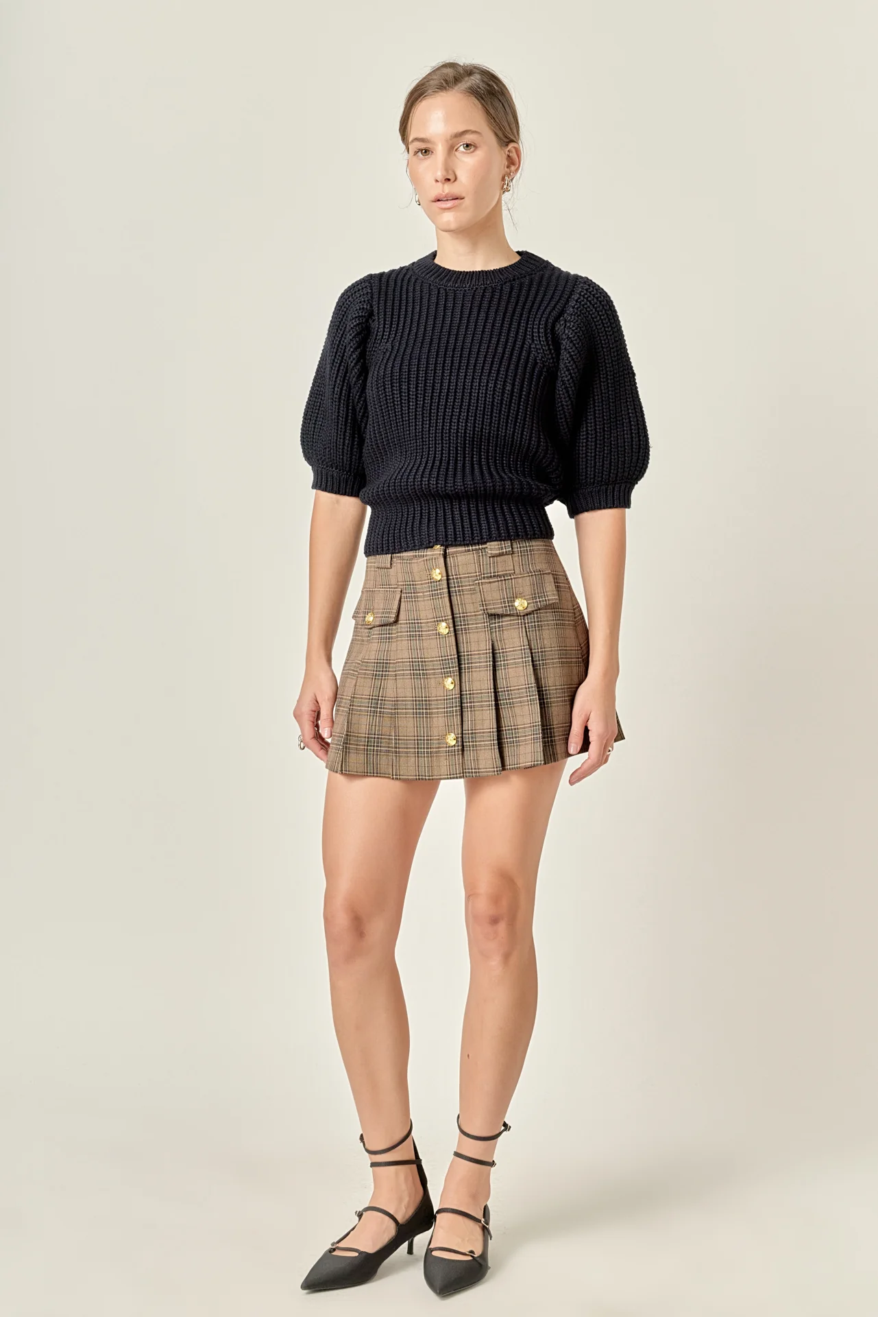 Round-neck Short Sleeve Knit Sweater - Image 3