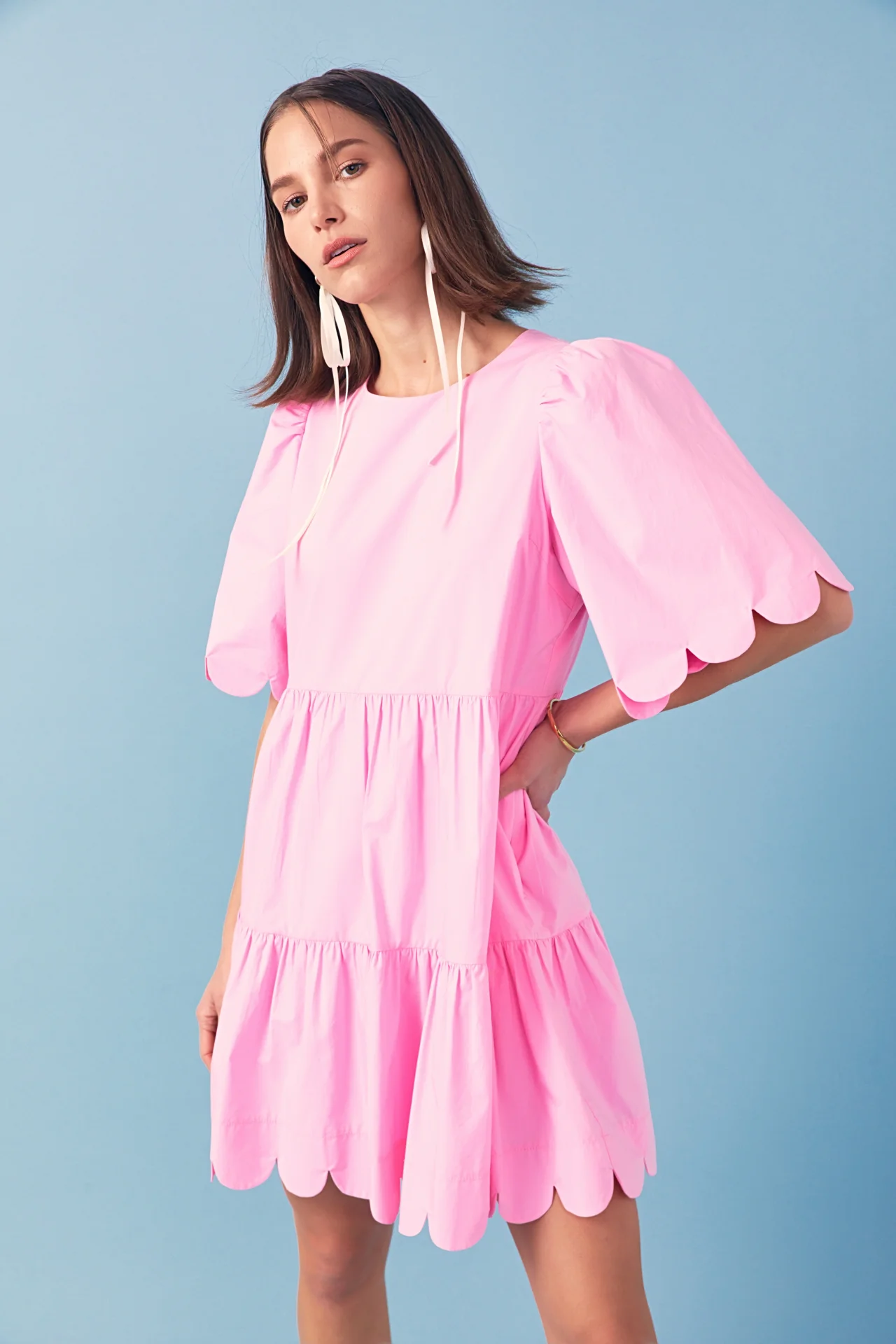Scallop Detail Tiered Mini Dress - Image 15