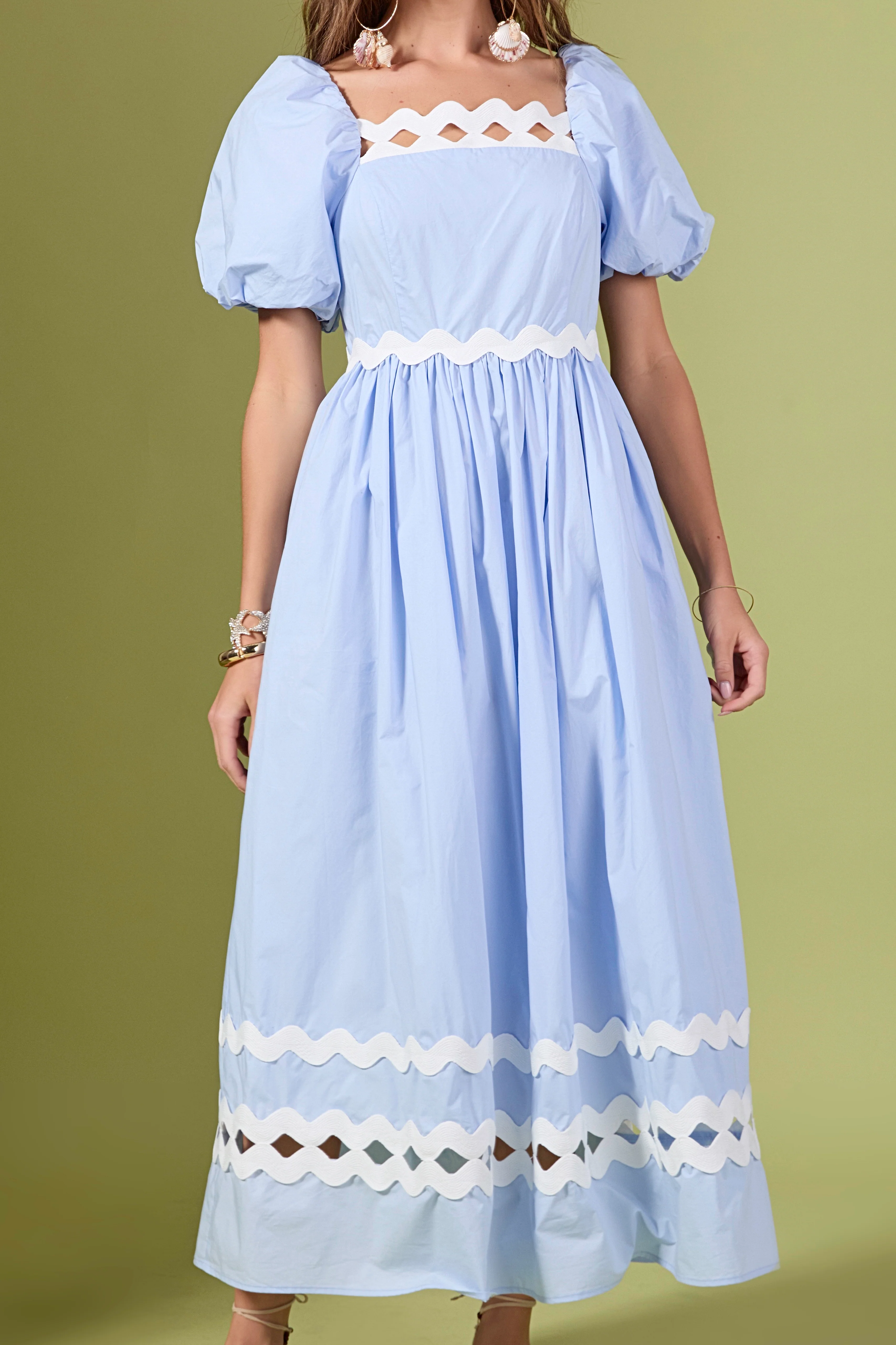 Scallop Pointed Midi Dress - Image 2