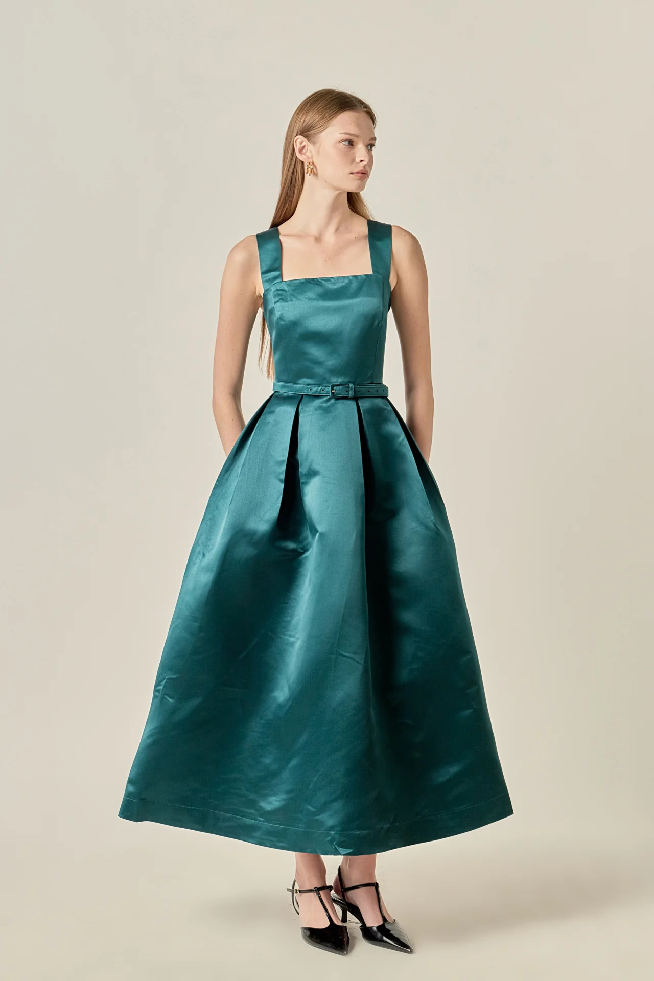 Sleeveless Flared Midi Dress - Image 11