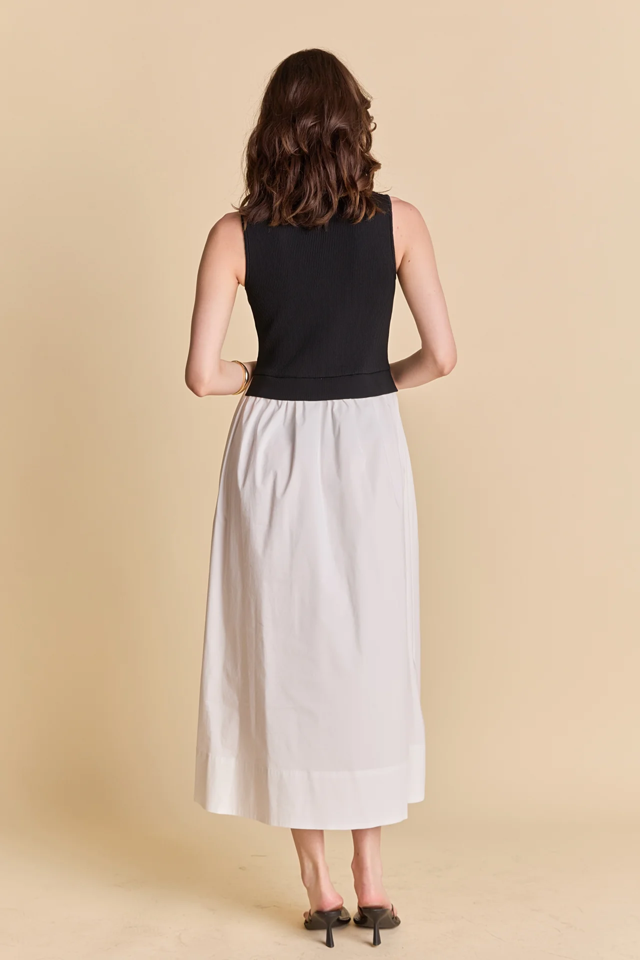 Sleeveless Mixed Media Midi Dress - Image 4